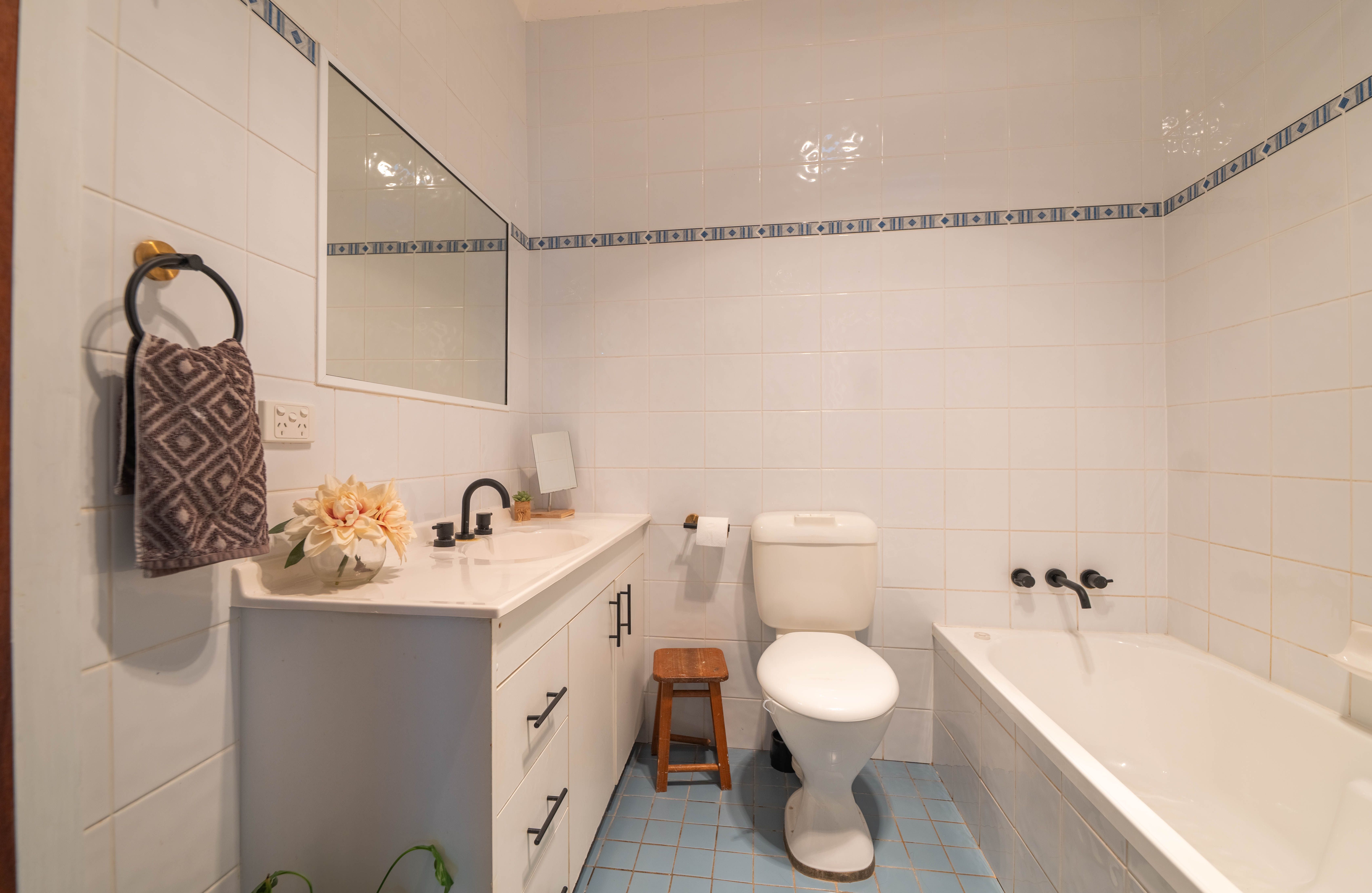 31 Rose Street — photo 15 of 18