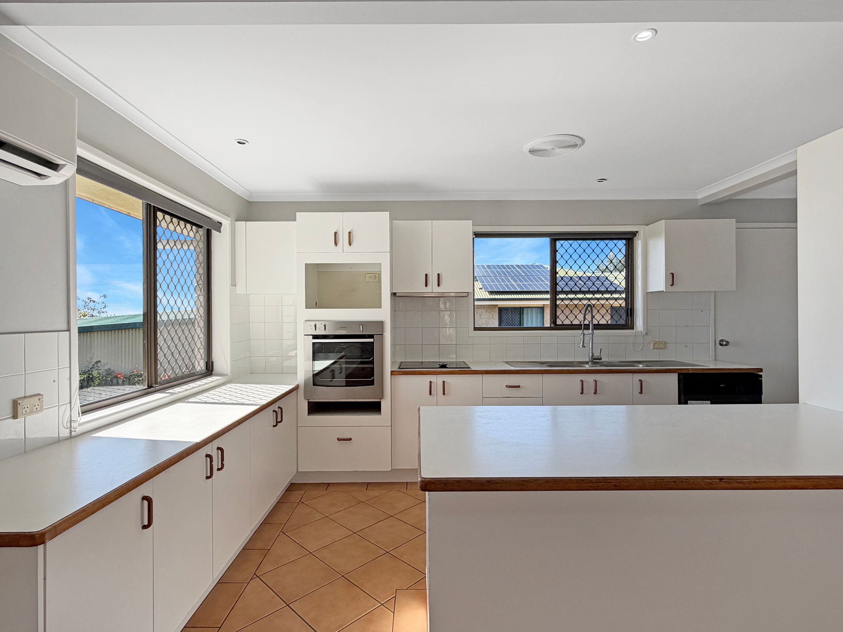 14 Waigani Avenue, Kawungan, QLD 4655