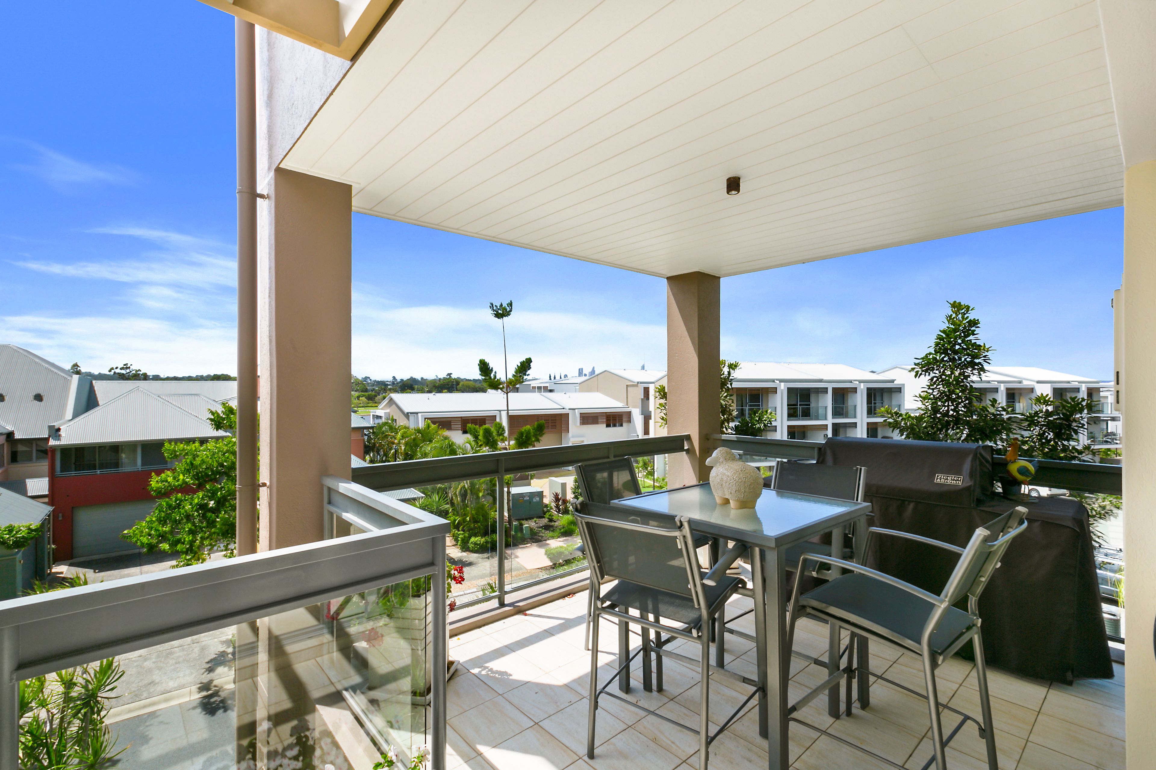 1/3108 The Boulevarde, Carrara, QLD 4211