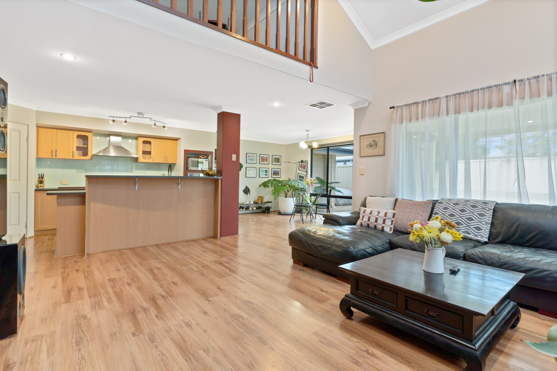 2 Mandon Street, Forrestfield, WA 6058