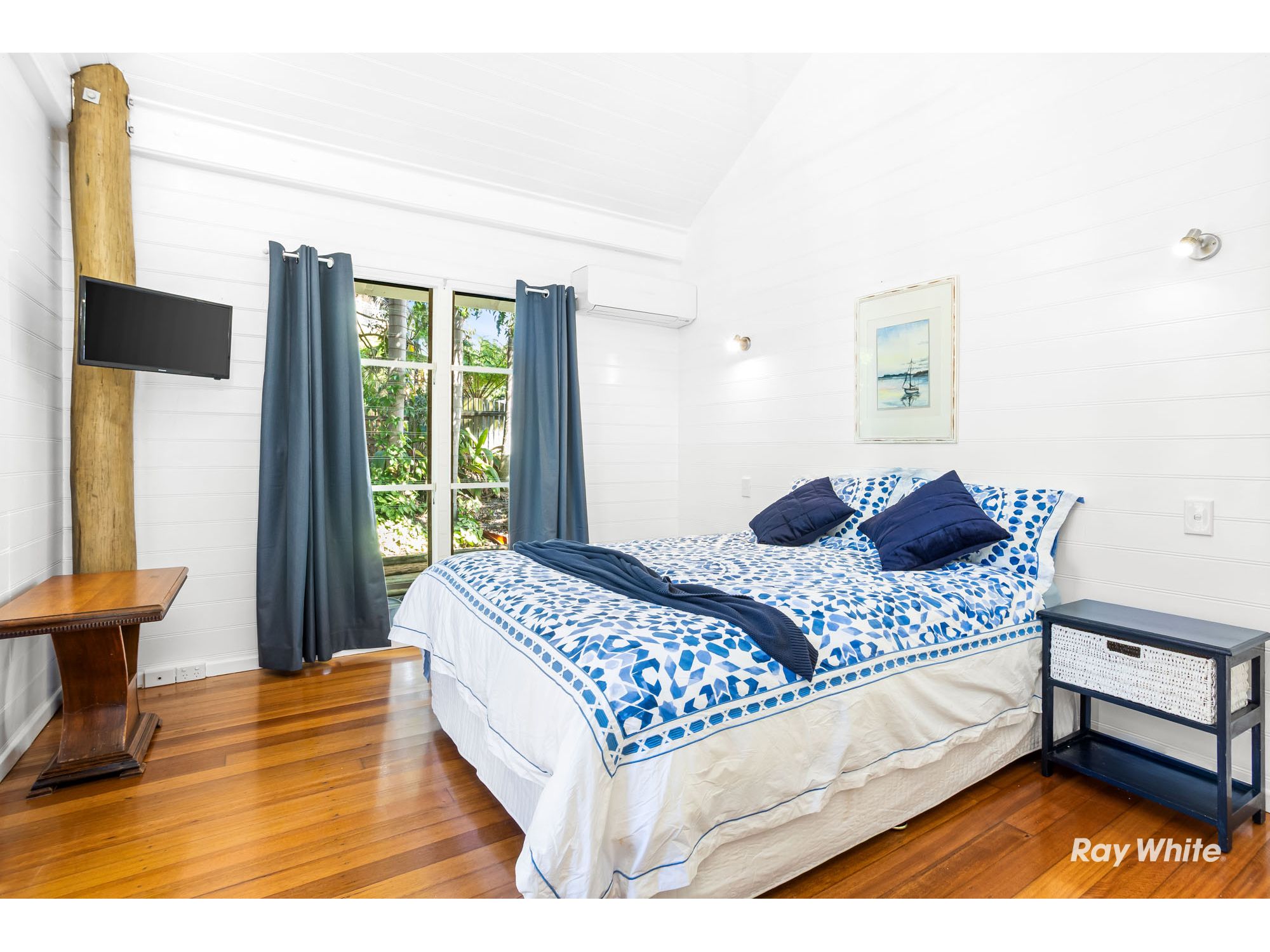 8 Rosslyn Close — photo 25 of 30