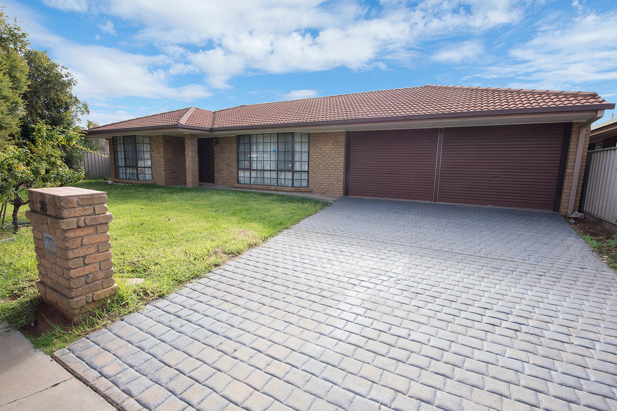35 PARKVIEW Drive, Swan Hill VIC 3585