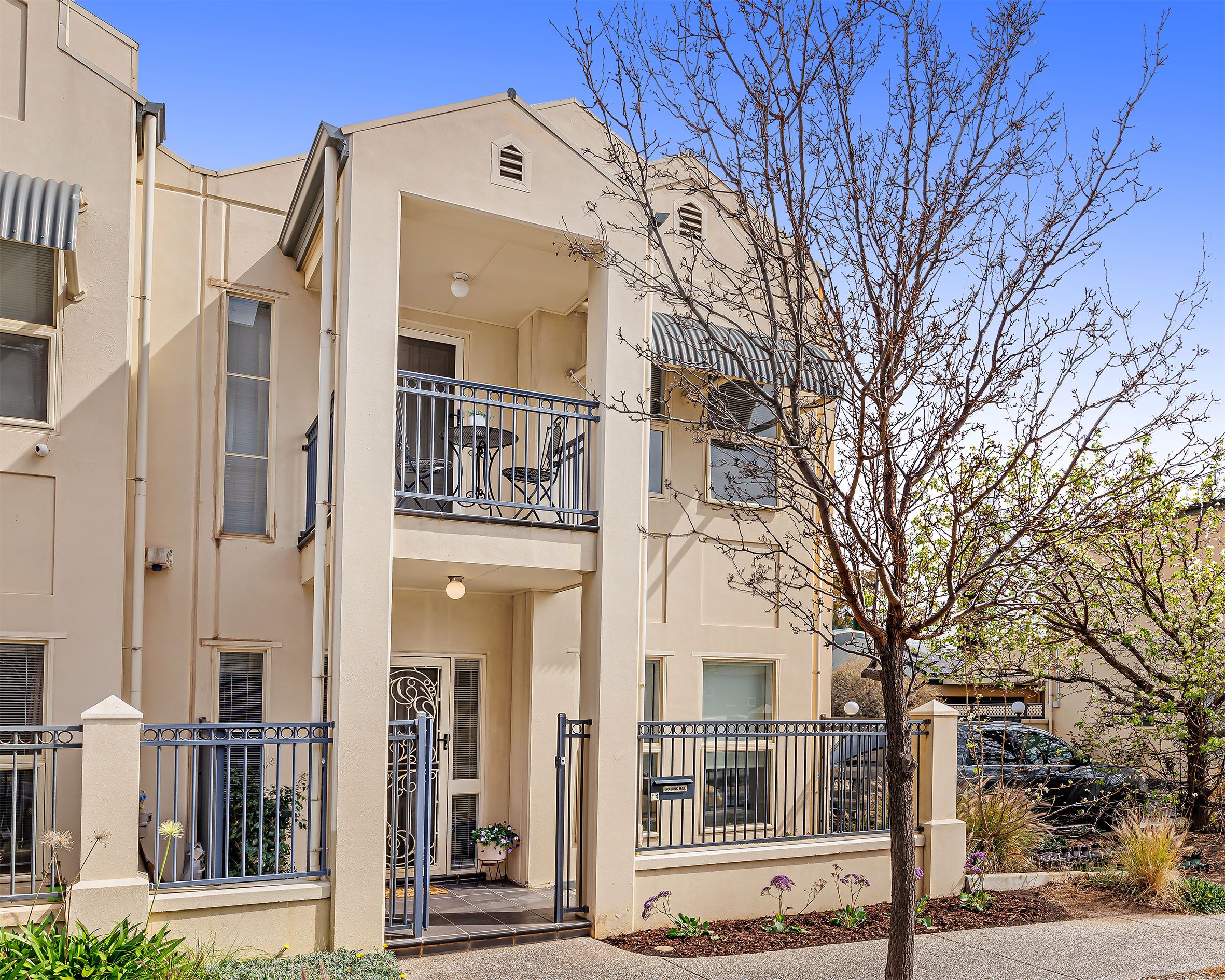 14 Yates Street, Mawson Lakes SA 5095