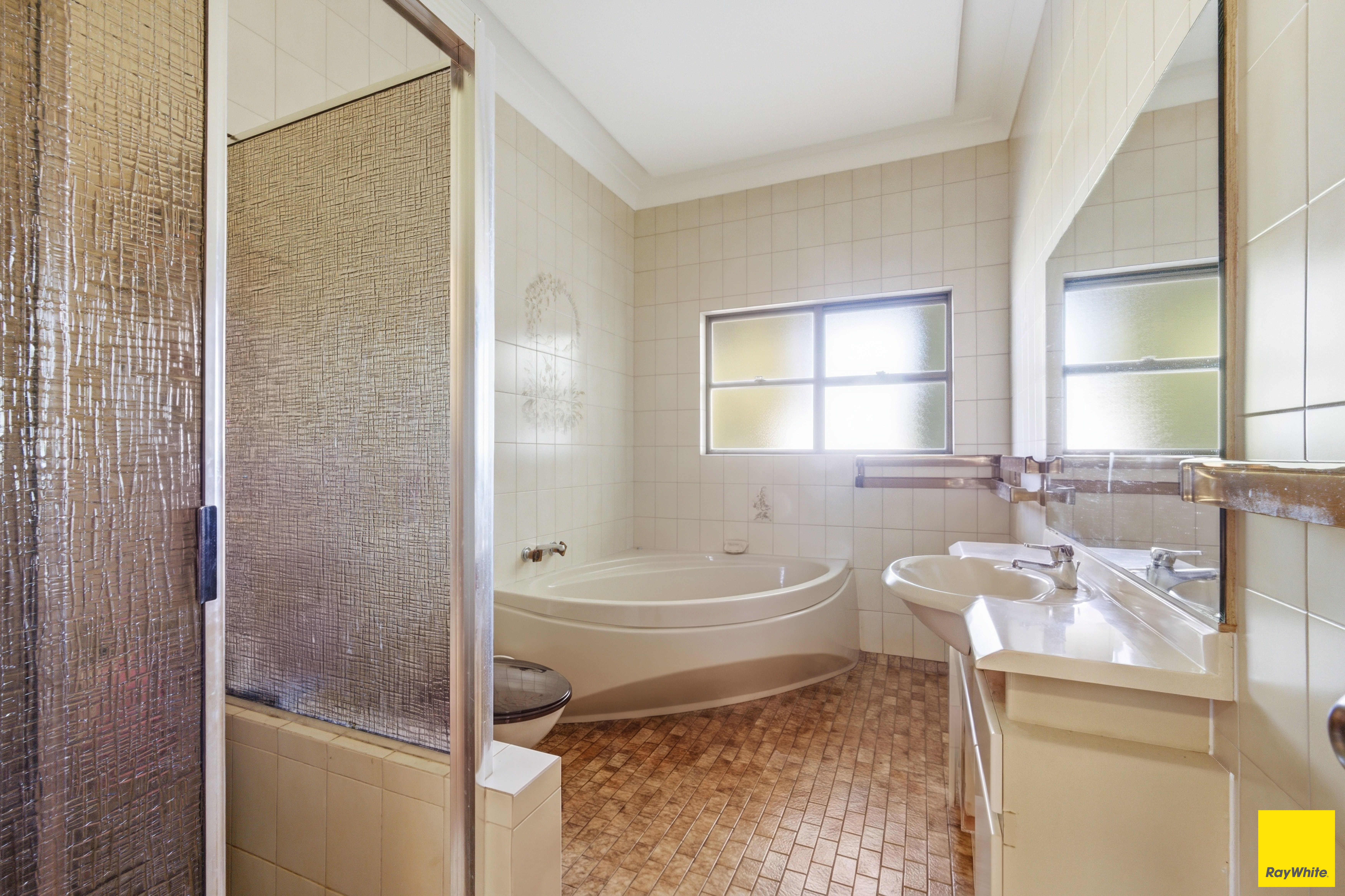 6 Grampian Close — photo 12 of 17