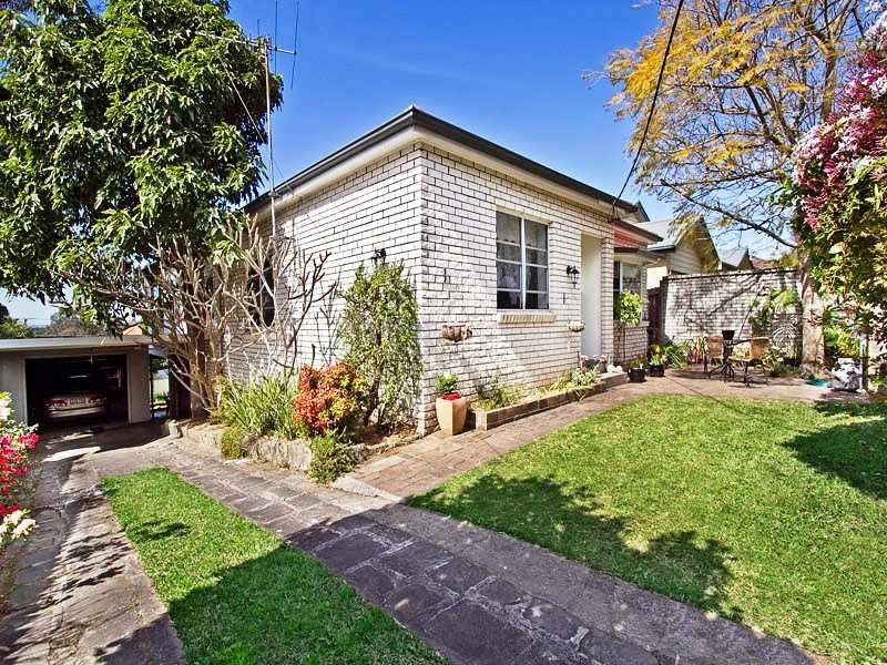 2 Mulyan Street, Como, NSW 2226