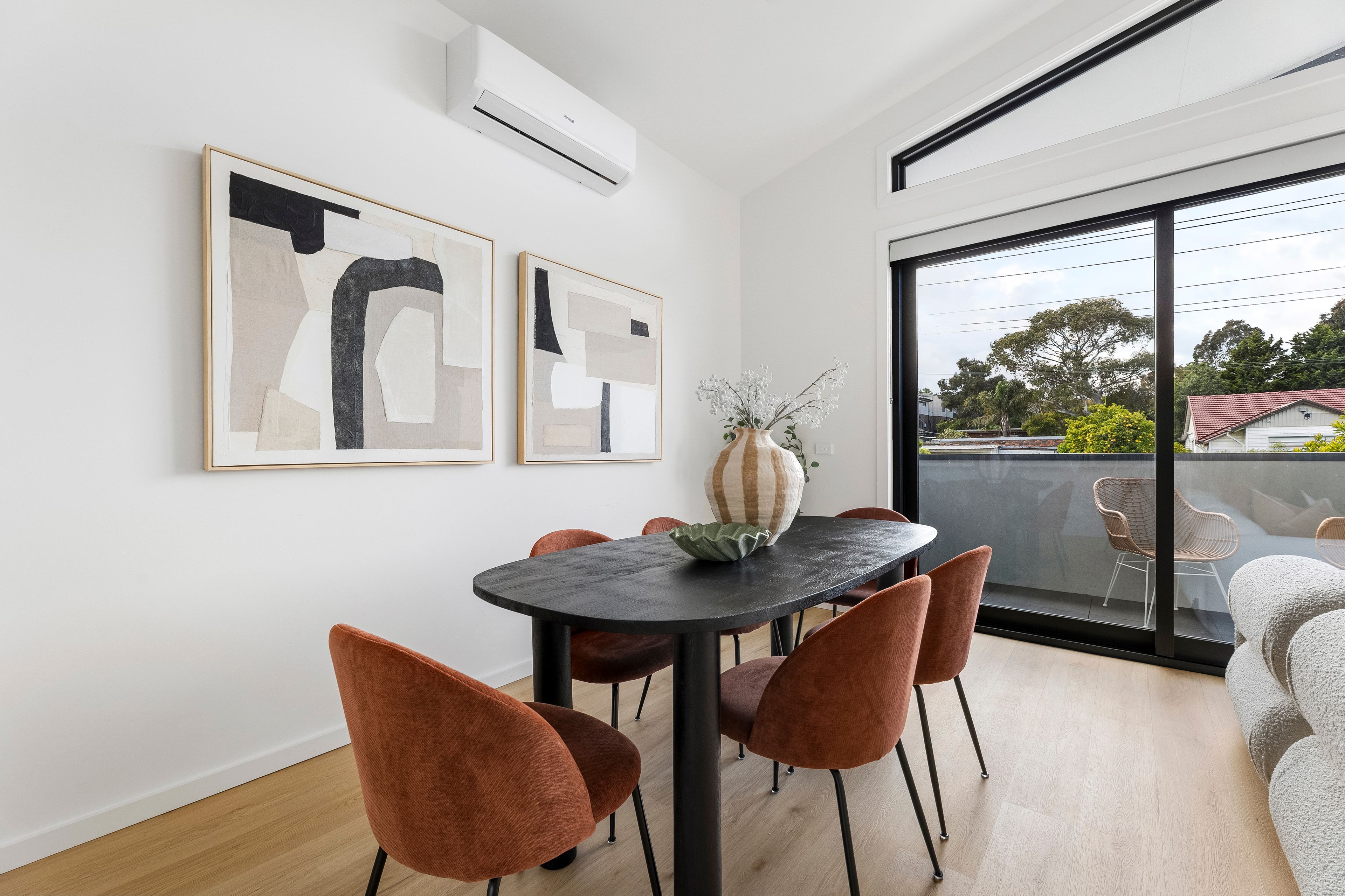 2/7 Chaleyer Street — photo 7 of 17