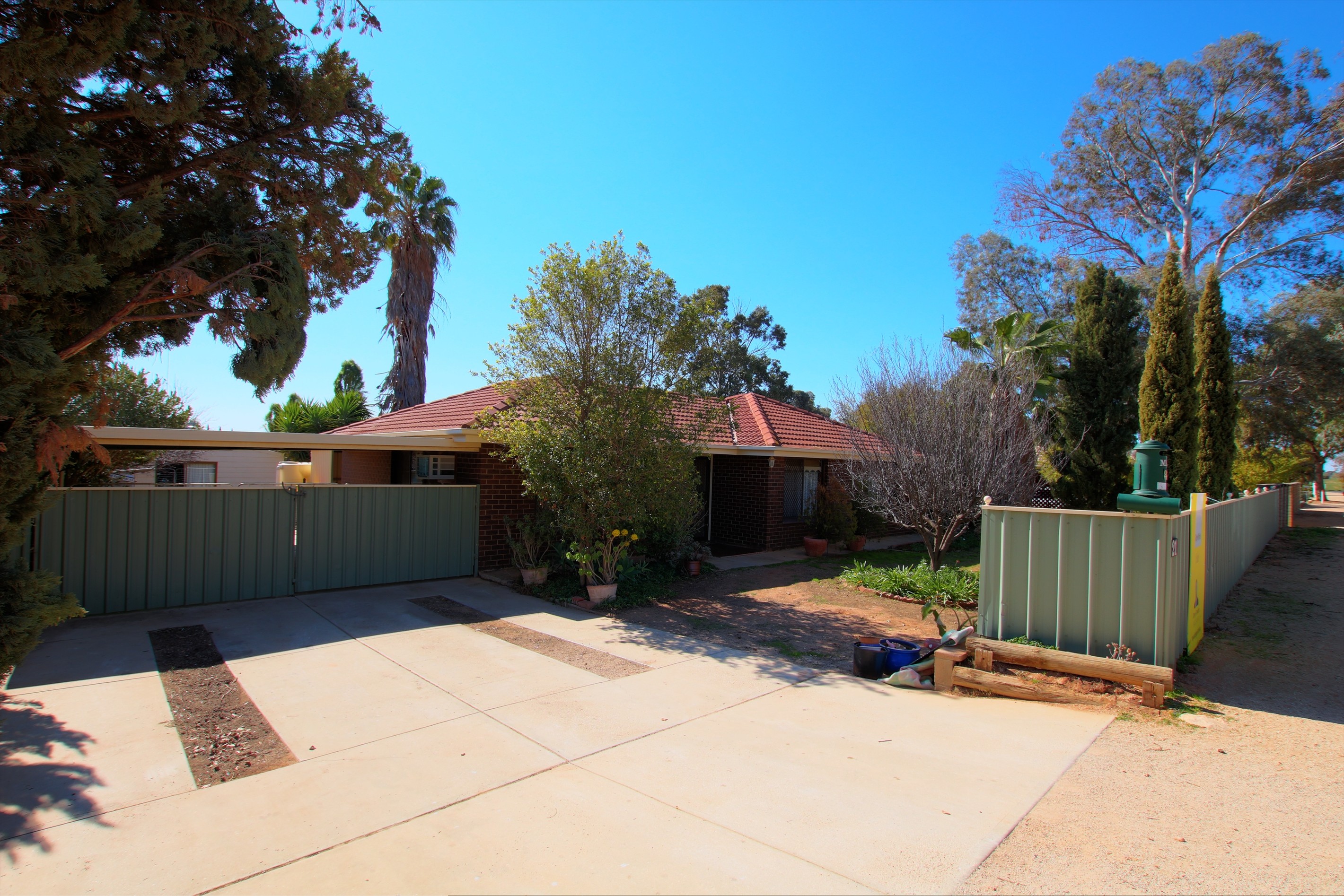21 Barker Street, Loxton, SA 5333
