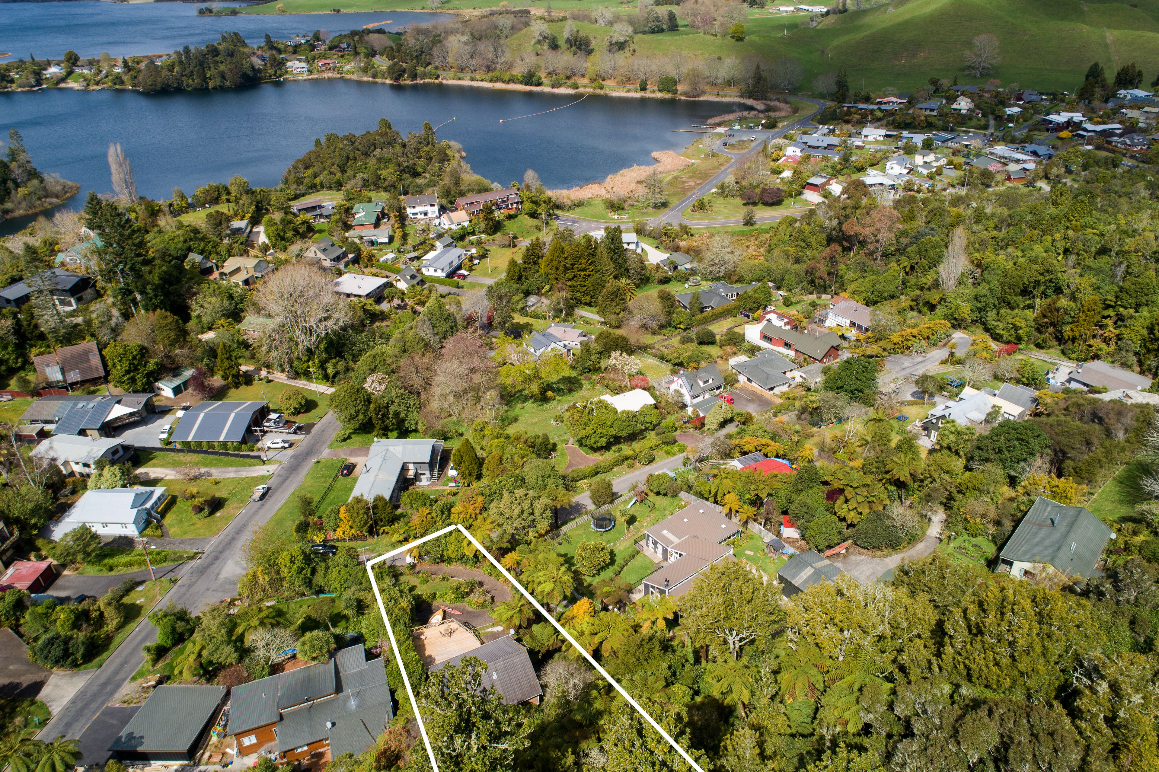1 Branch Road, Lake Okareka, Rotorua District