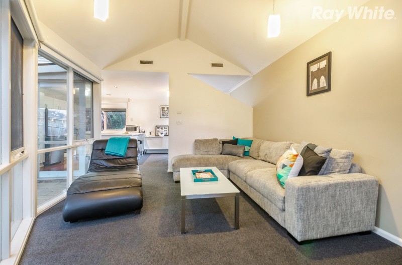 2/21 Karwitha Street, Vermont, VIC 3133