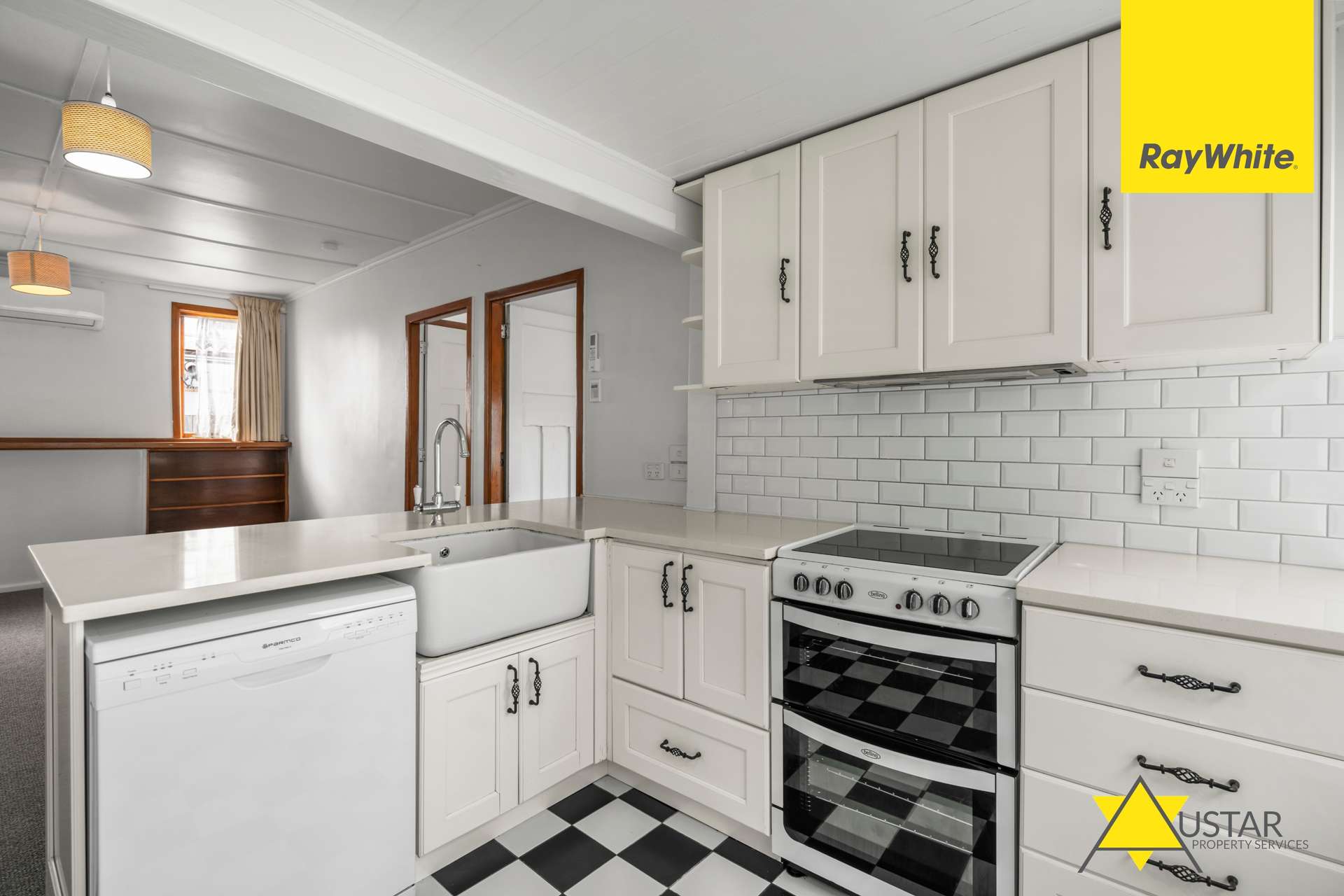 75A Glendale Road photo 2