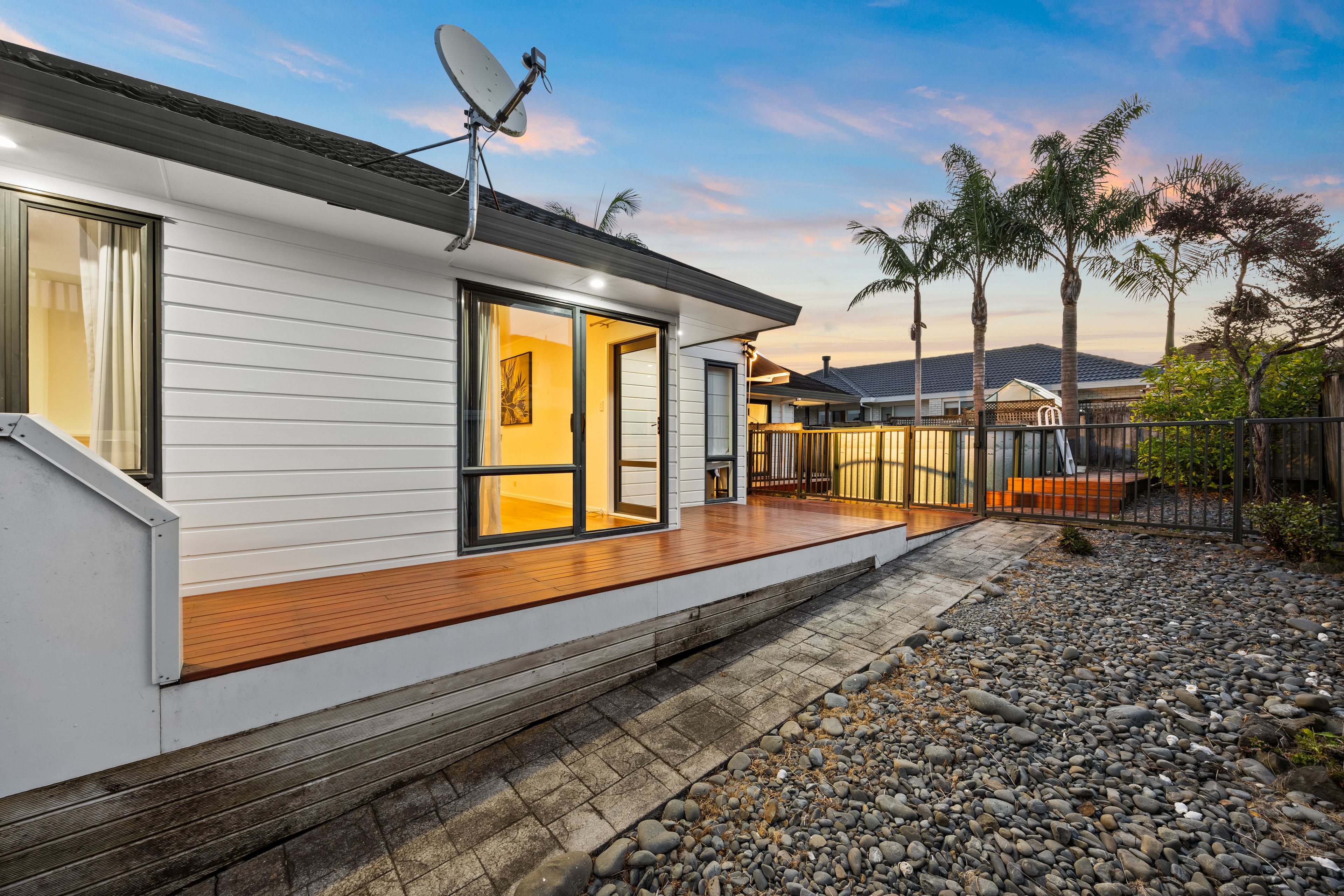 7 Cherub Place, West Harbour, Waitakere City