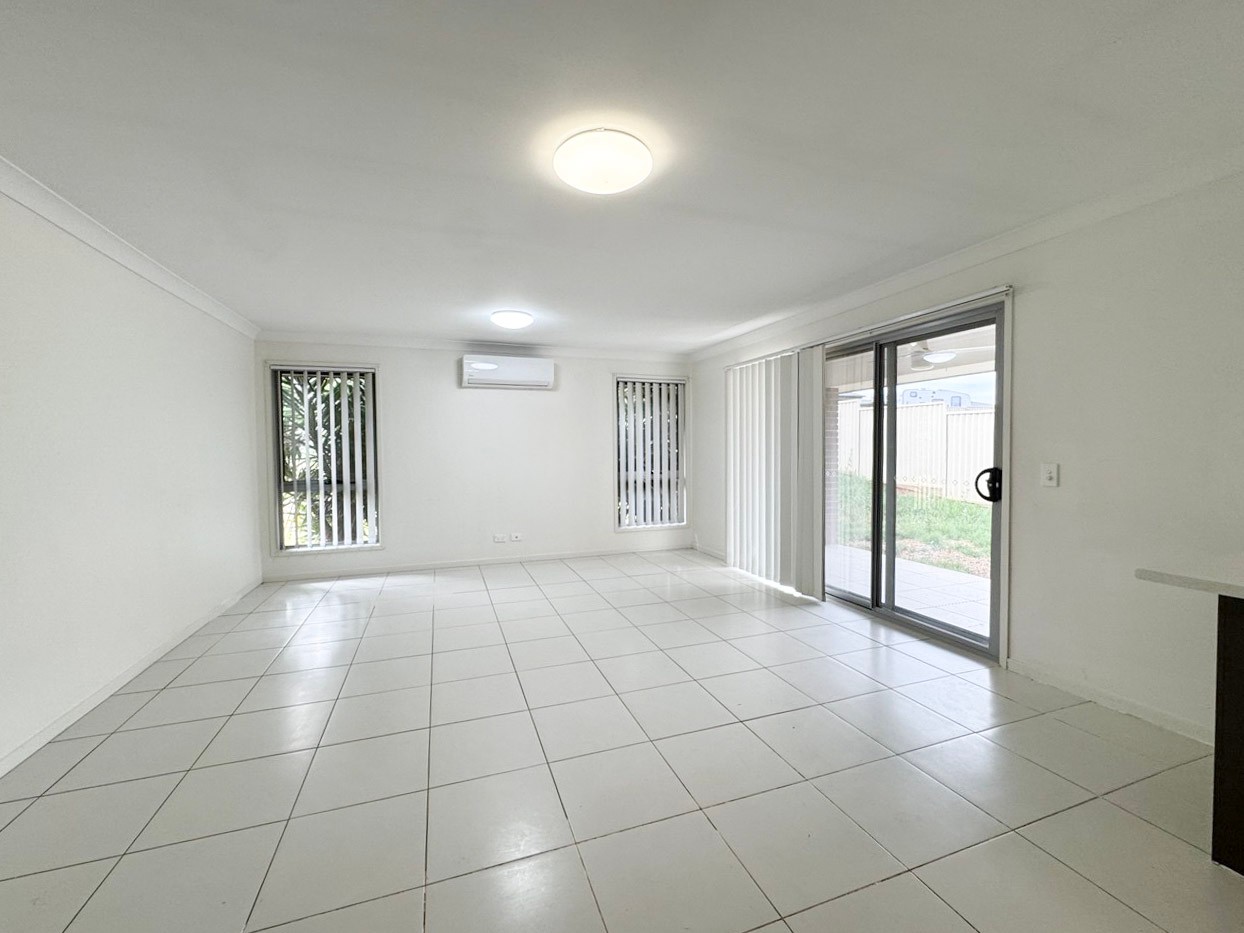 26 Blaxland Street, Parkes, NSW 2870