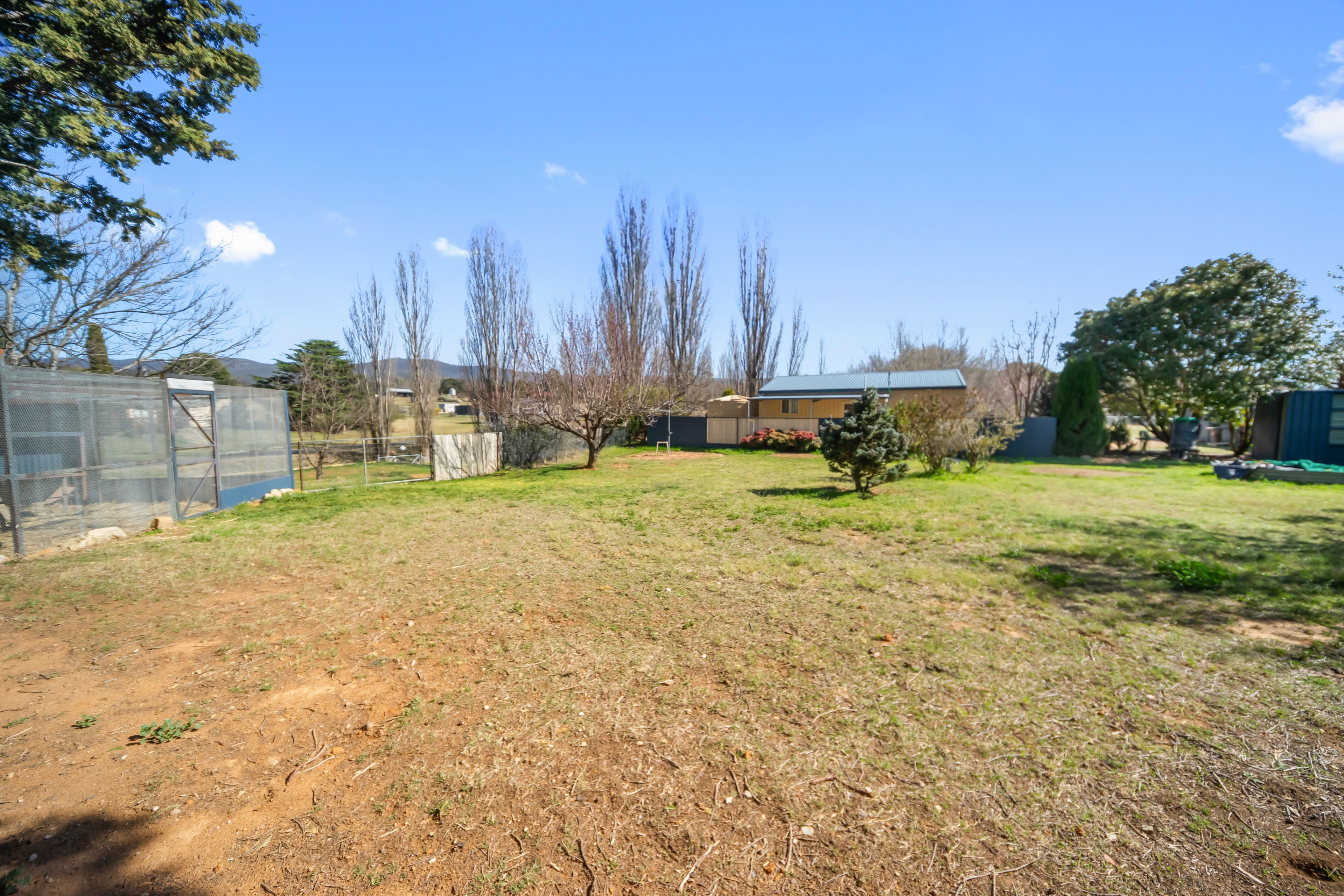 12 Swan Street — photo 14 of 14