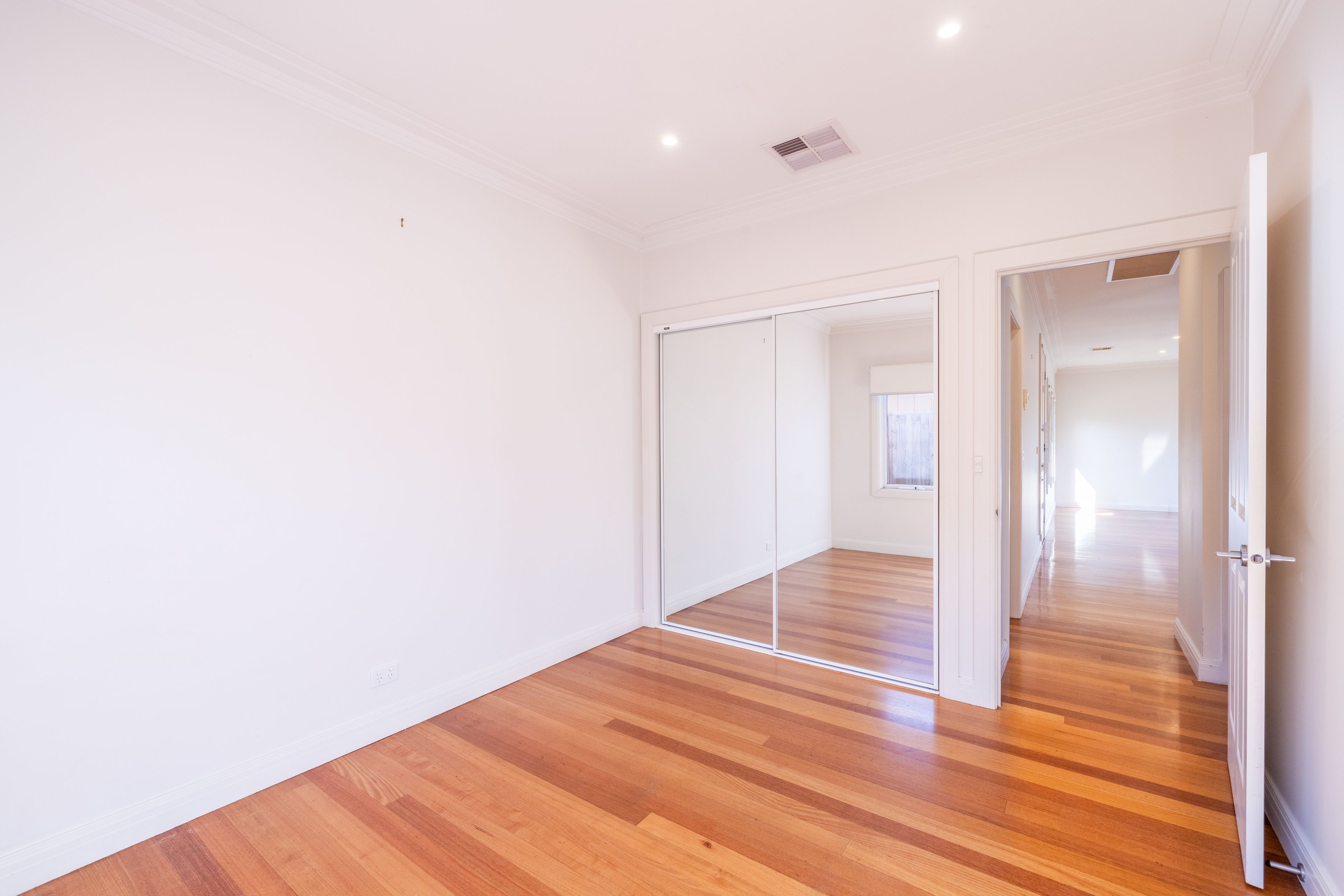 2/48 Moorookyle Avenue — photo 11 of 15