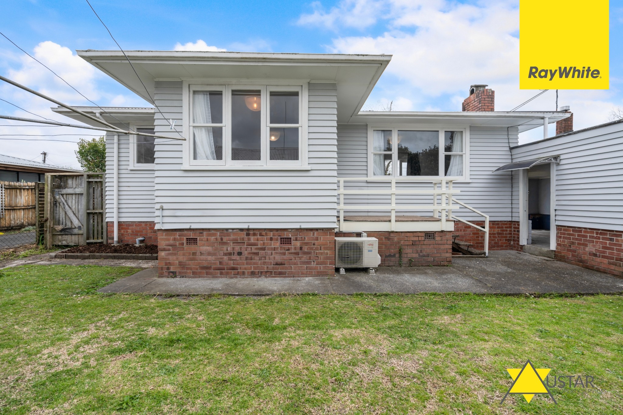 11 Graham Avenue, Te Atatu Peninsula, Waitakere City