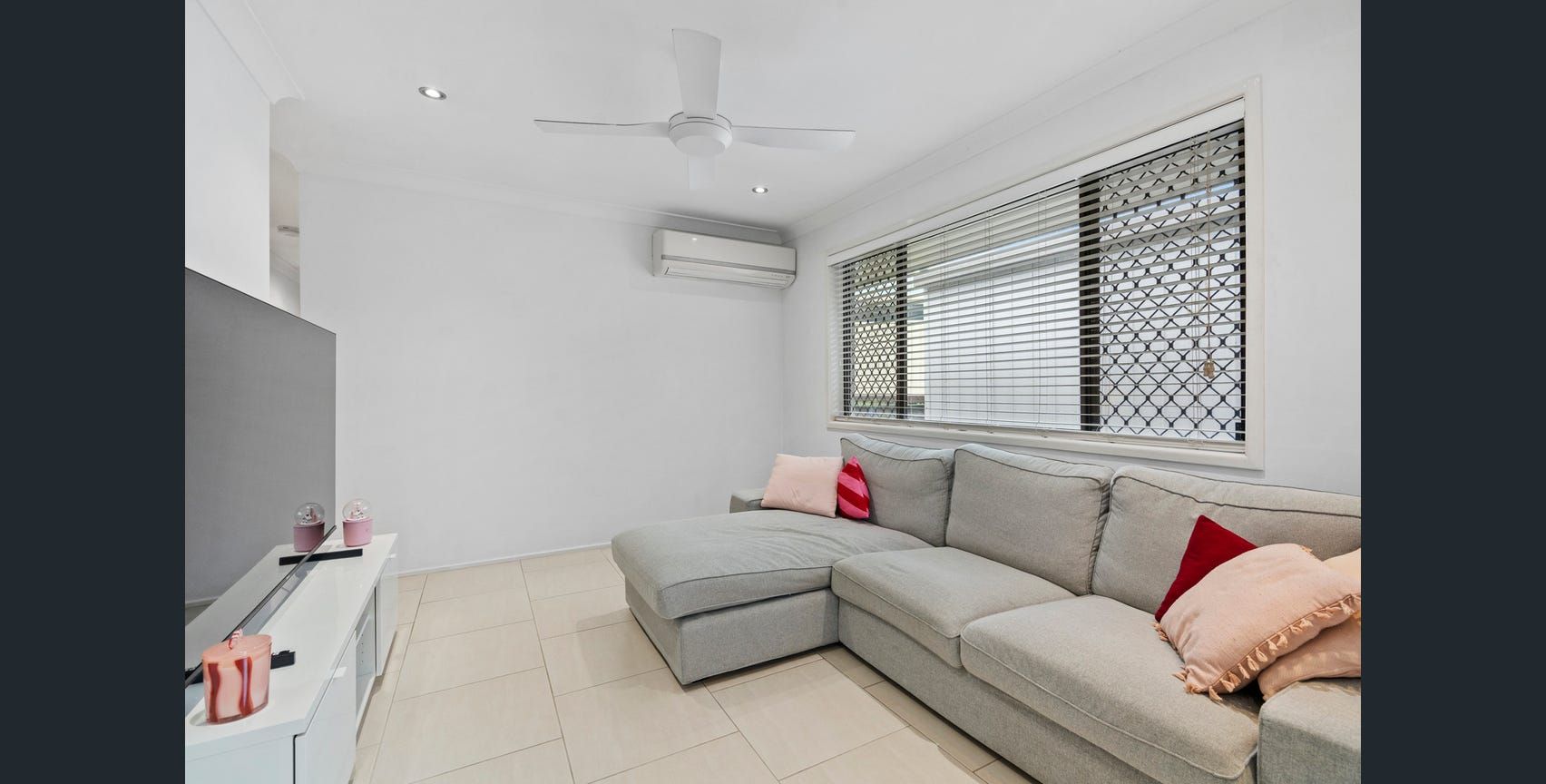 4 Sunnybay Drive — photo 11 of 12