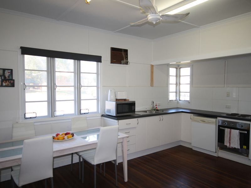 17 Friend Street, Barney Point, QLD 4680