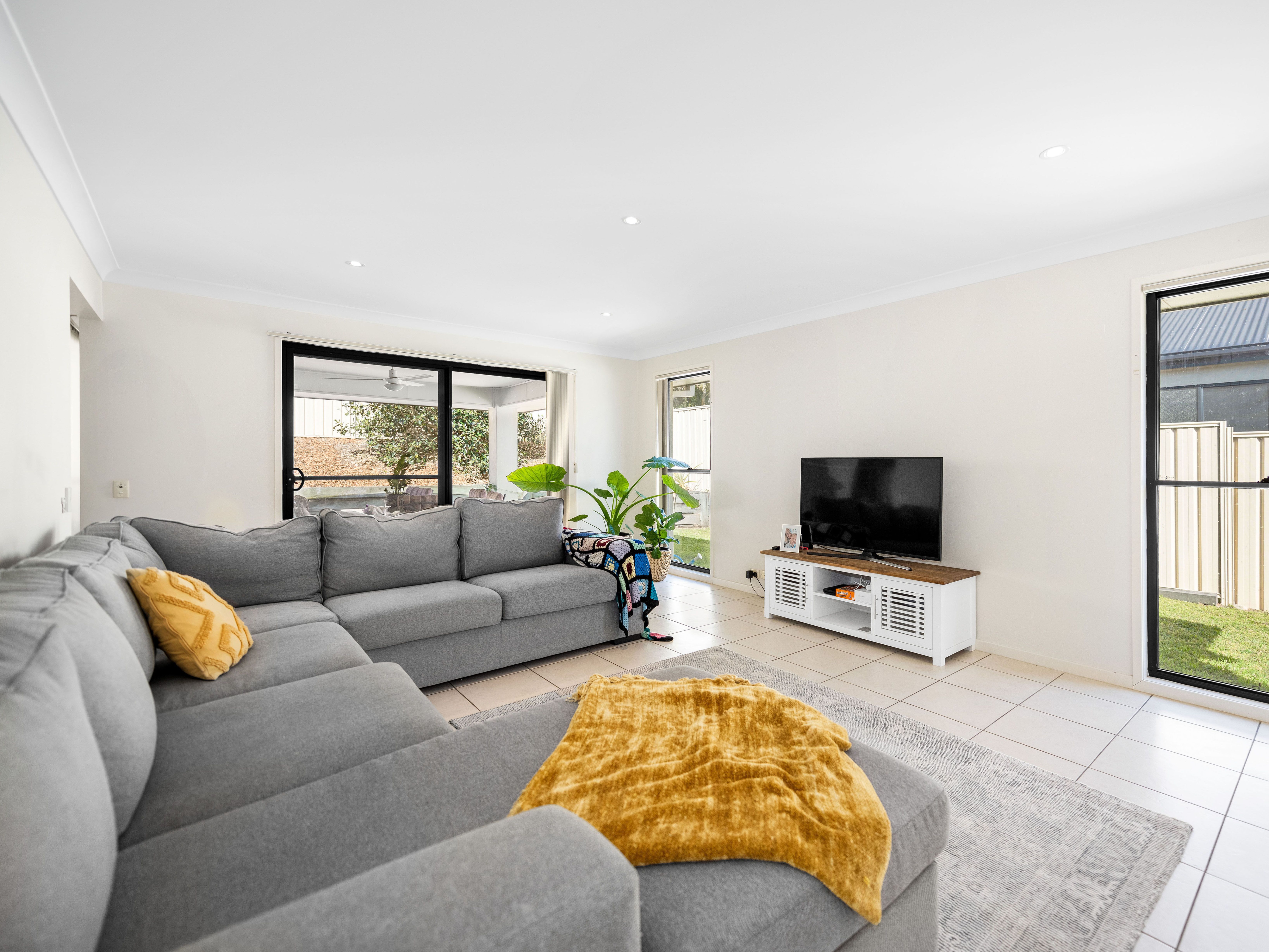 69 Joseph Avenue, Moggill, QLD 4070
