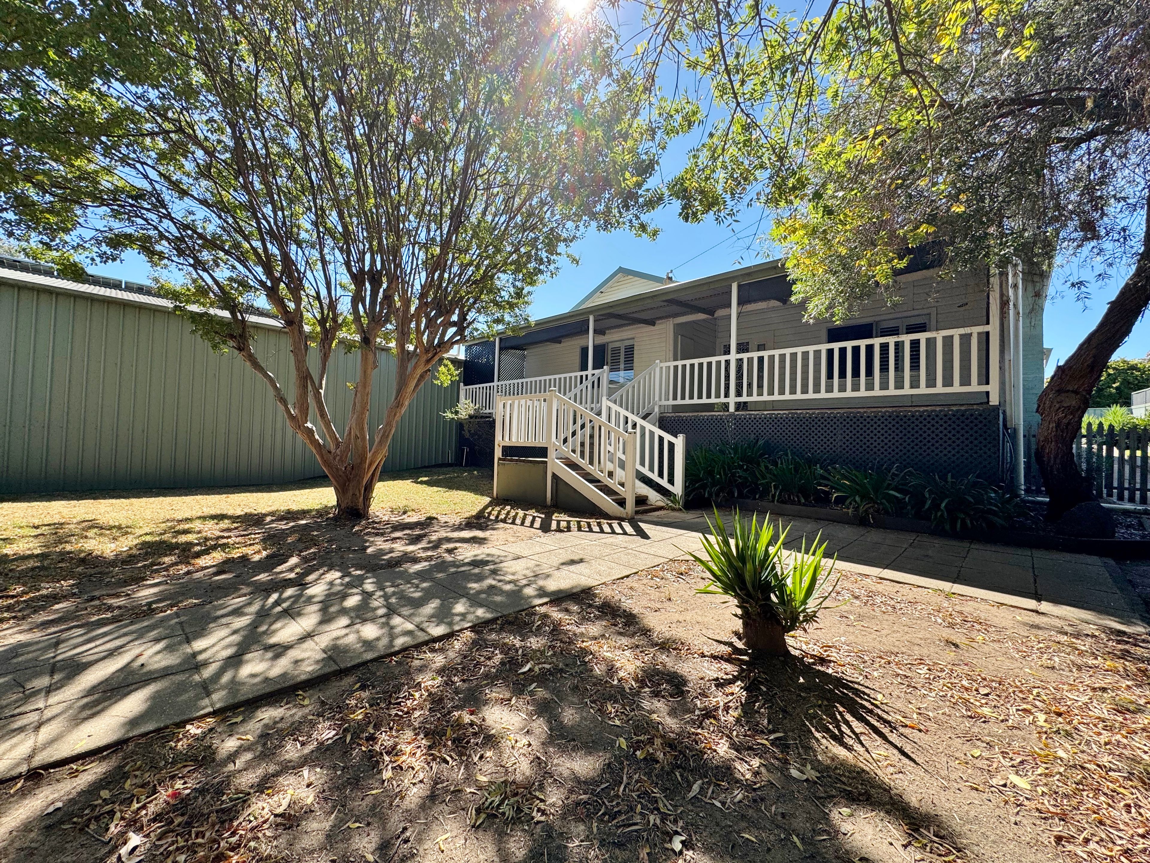 53 Blackett Avenue, Young NSW 2594