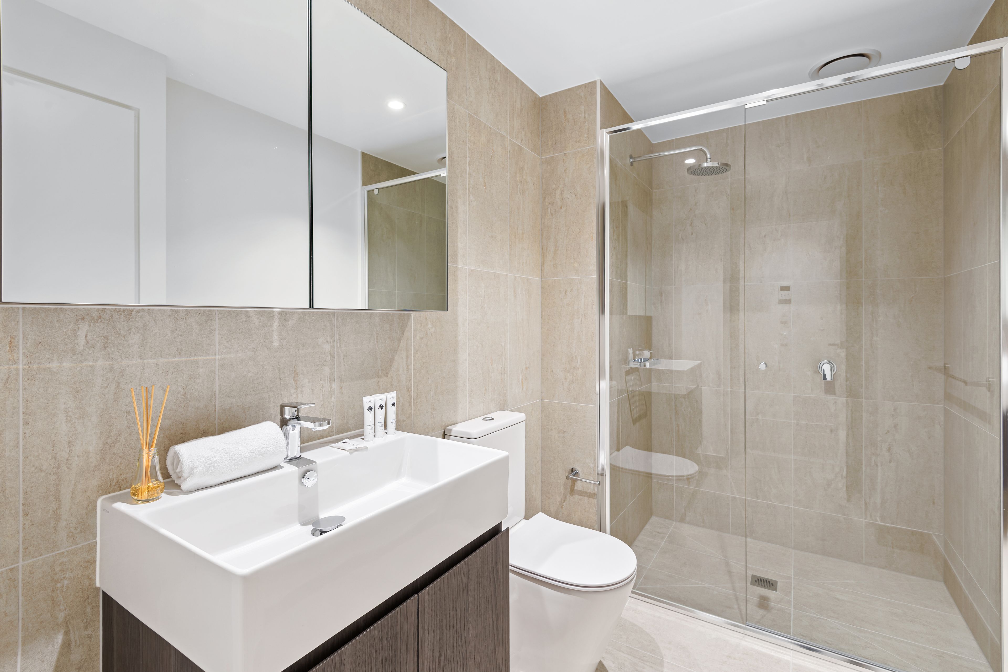 3704/245 City Road — photo 7 of 15
