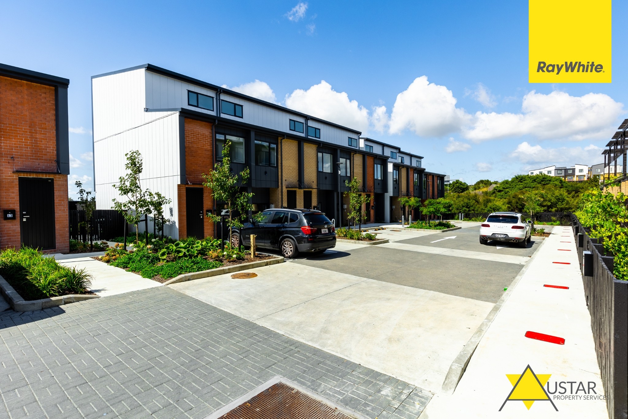 27 Parkwood Avenue, Westgate, Waitakere City