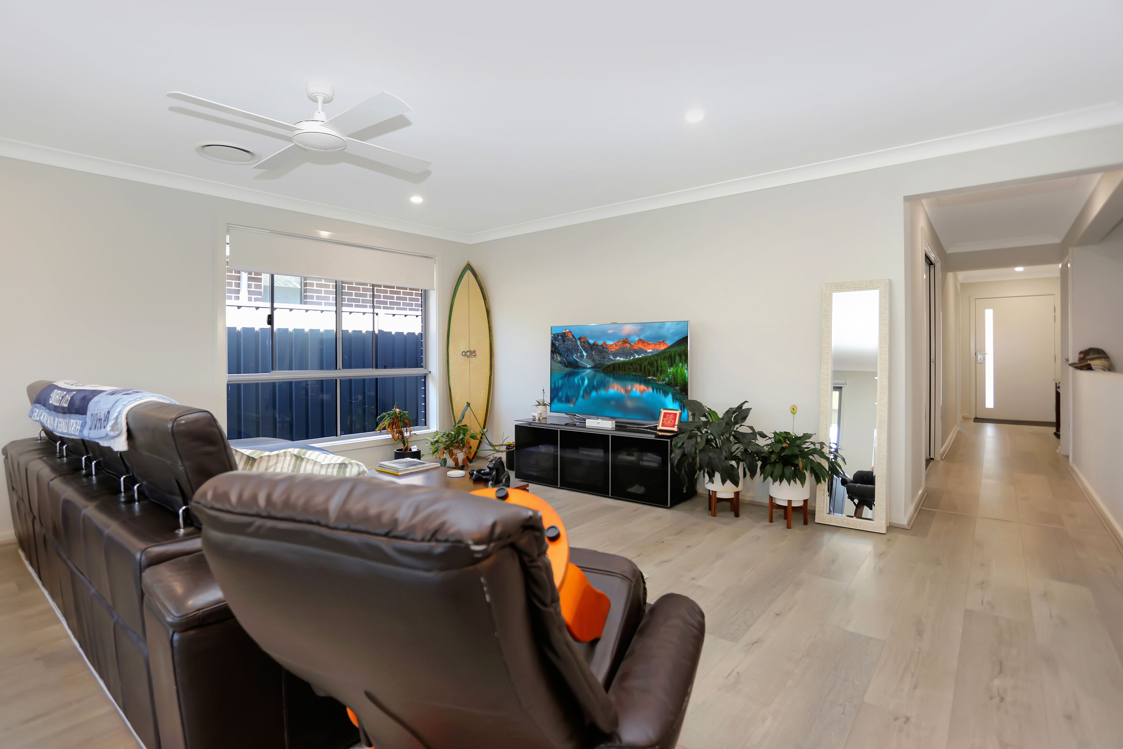 19 Sapling Road — photo 3 of 28