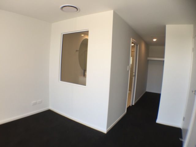 31/34 John Francis Drive — photo 14 of 20