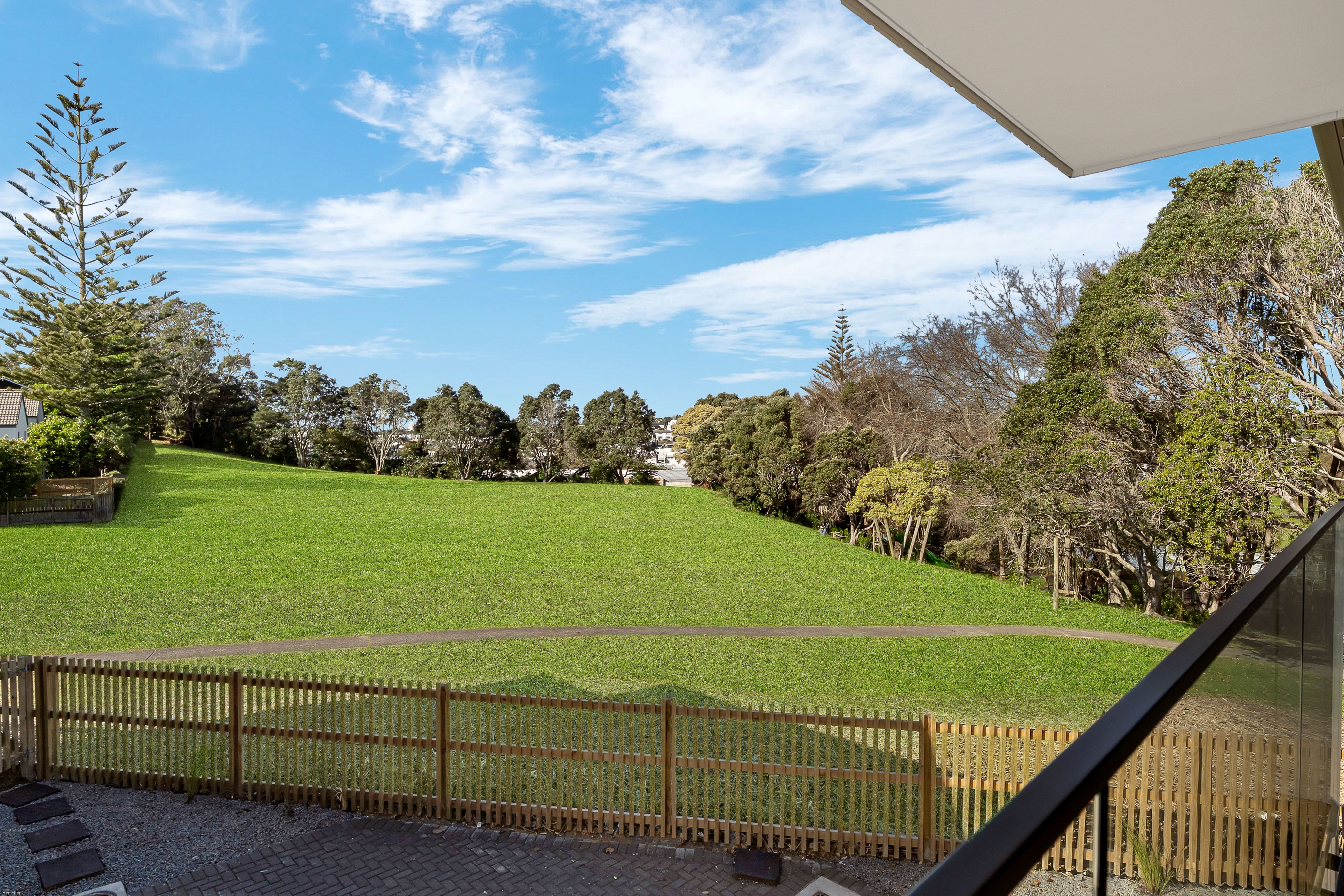 12A Mchardy Place, Glenfield, North Shore City