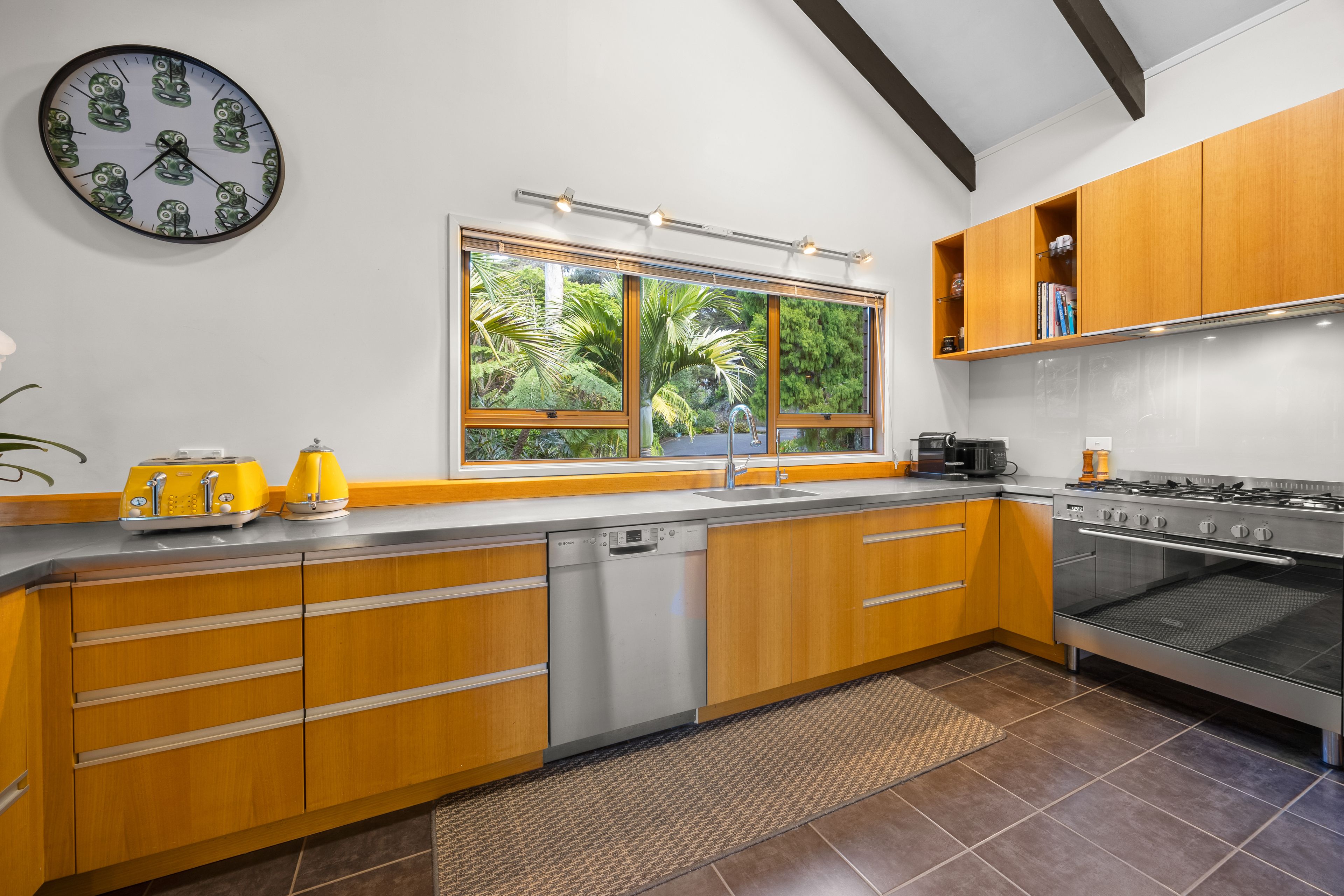 21 Opanuku Road, Henderson Valley, Waitakere City