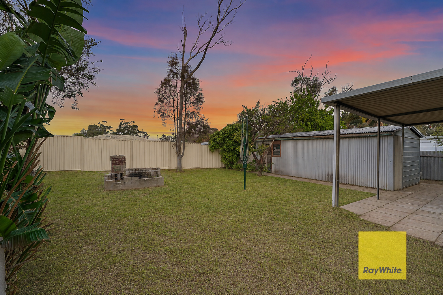 30 Golders Way — photo 13 of 20
