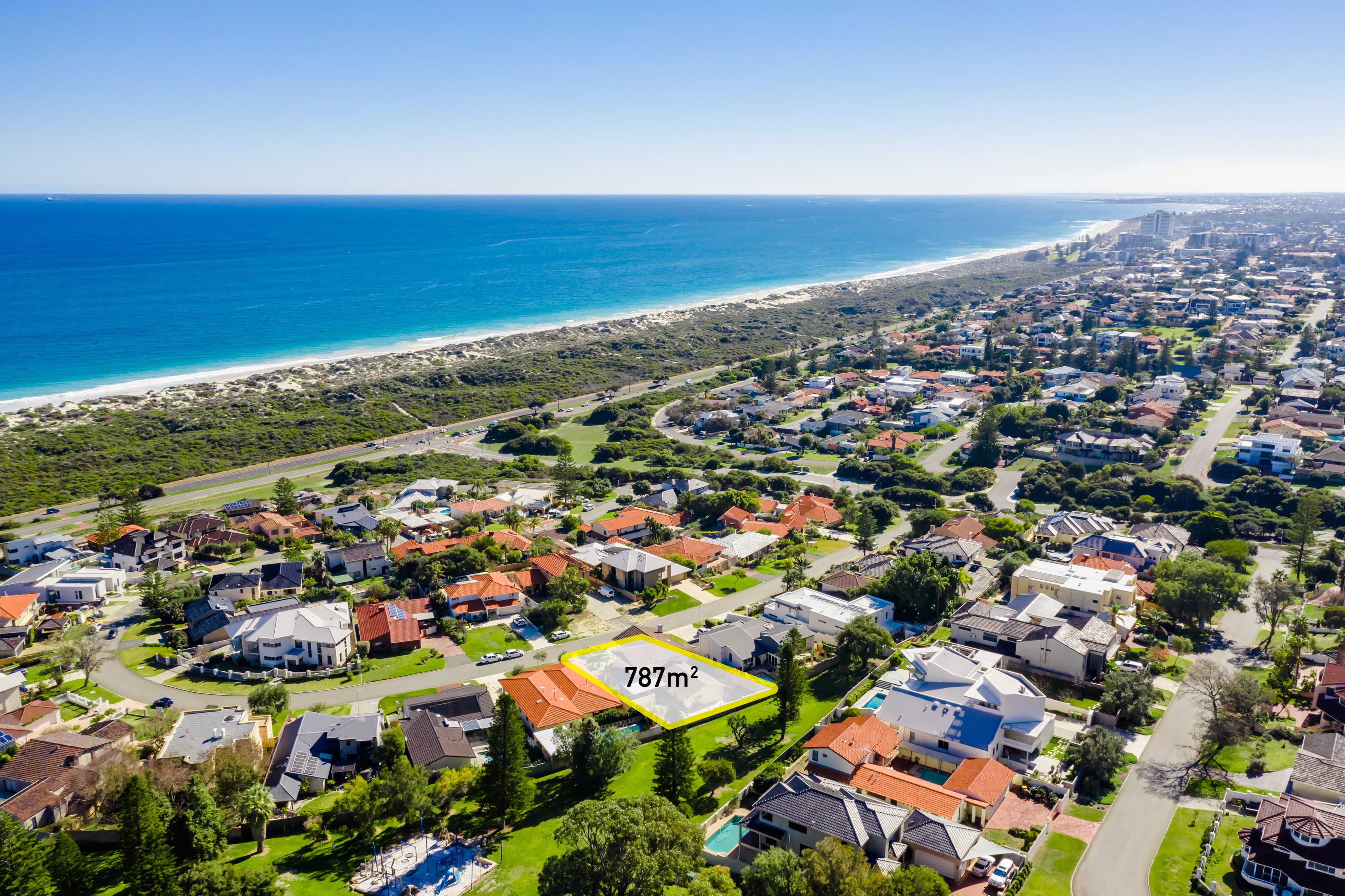 17 Aruma Way, City Beach, WA 6015