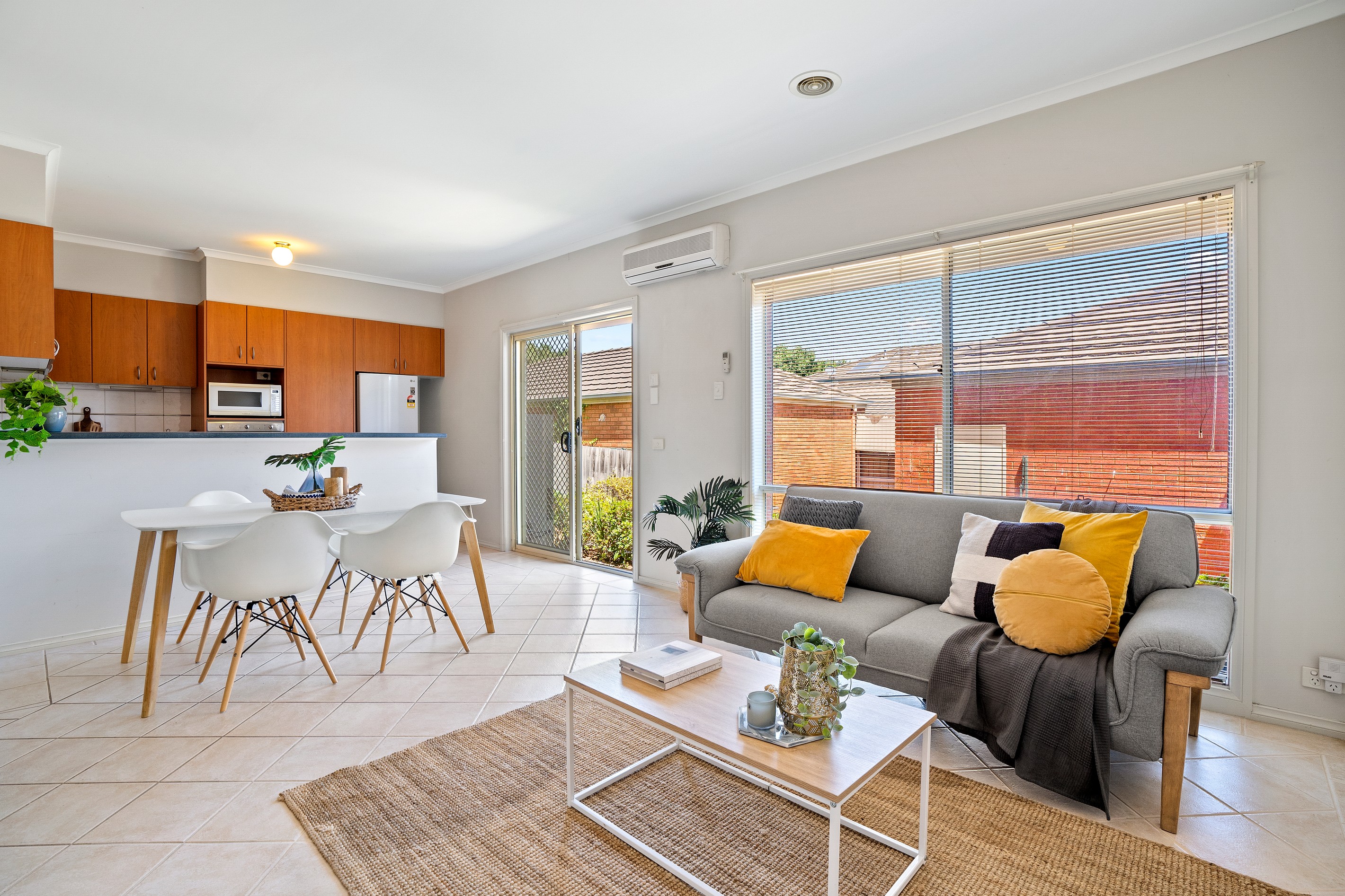 37 St Laurent Rise, Knoxfield, VIC 3180