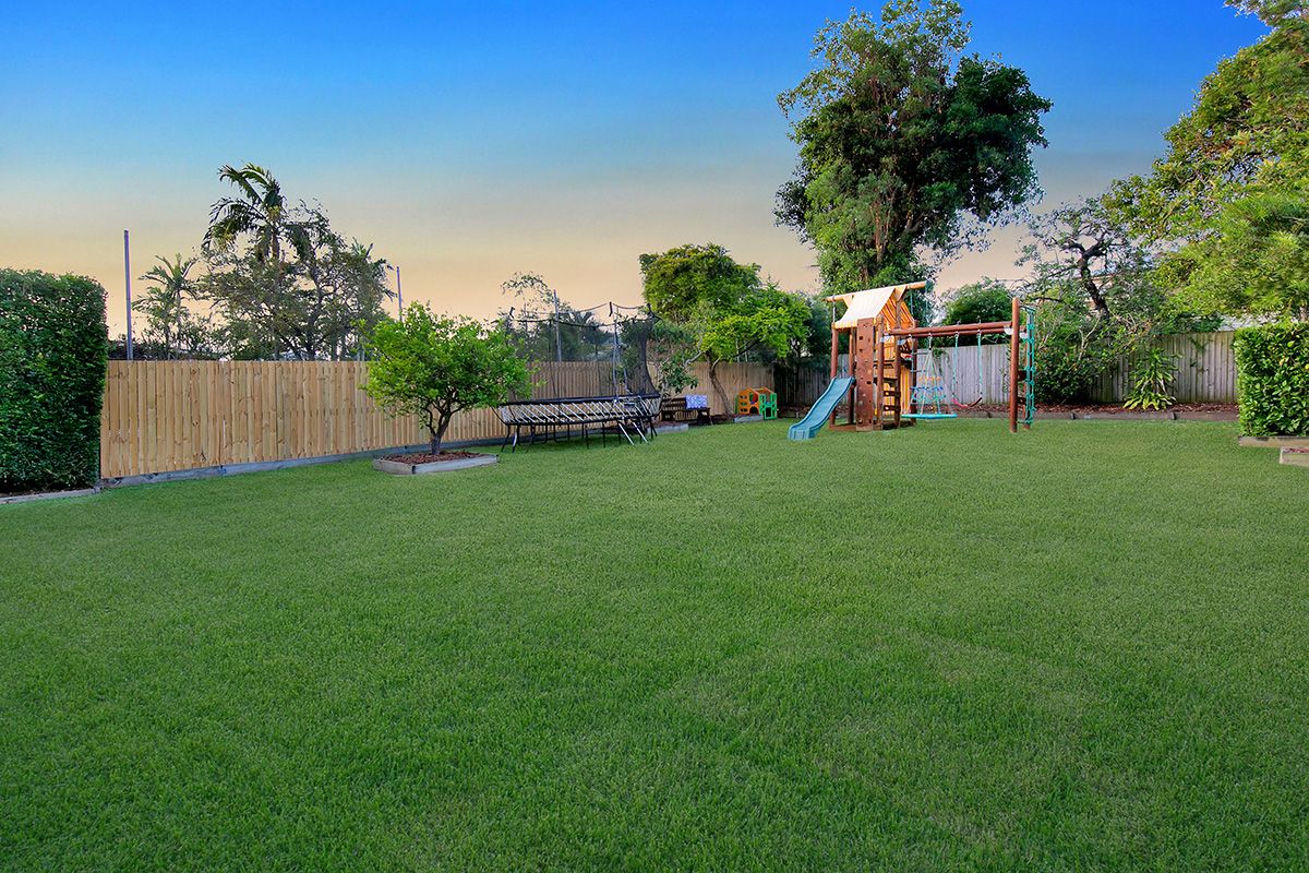 11 South Street, Yeerongpilly, QLD 4105