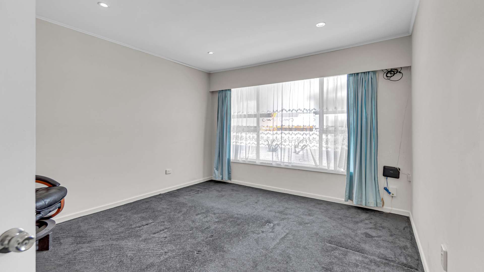 358 Blenheim Road photo 4