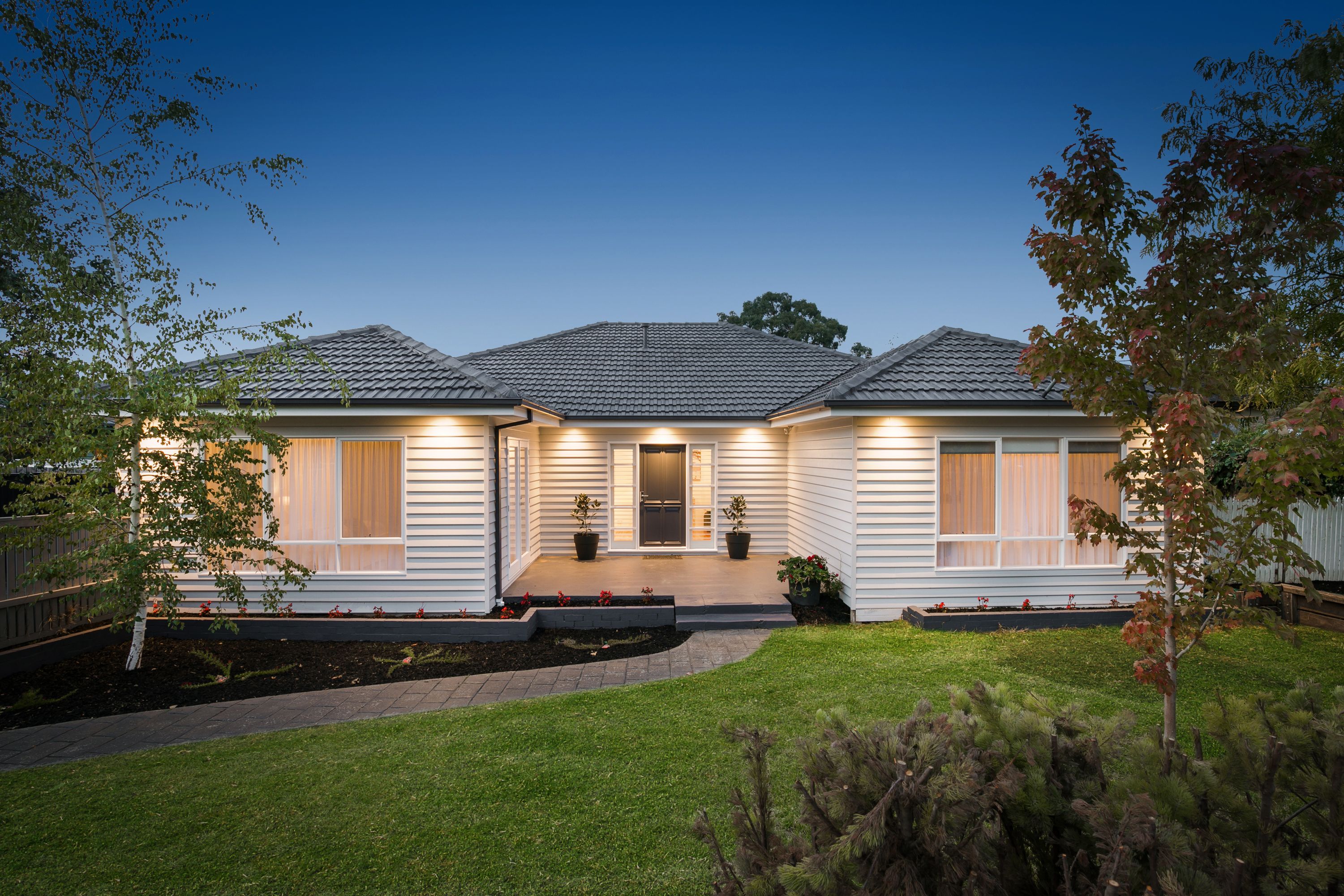 11 Sykes Avenue, Ferntree Gully VIC 3156