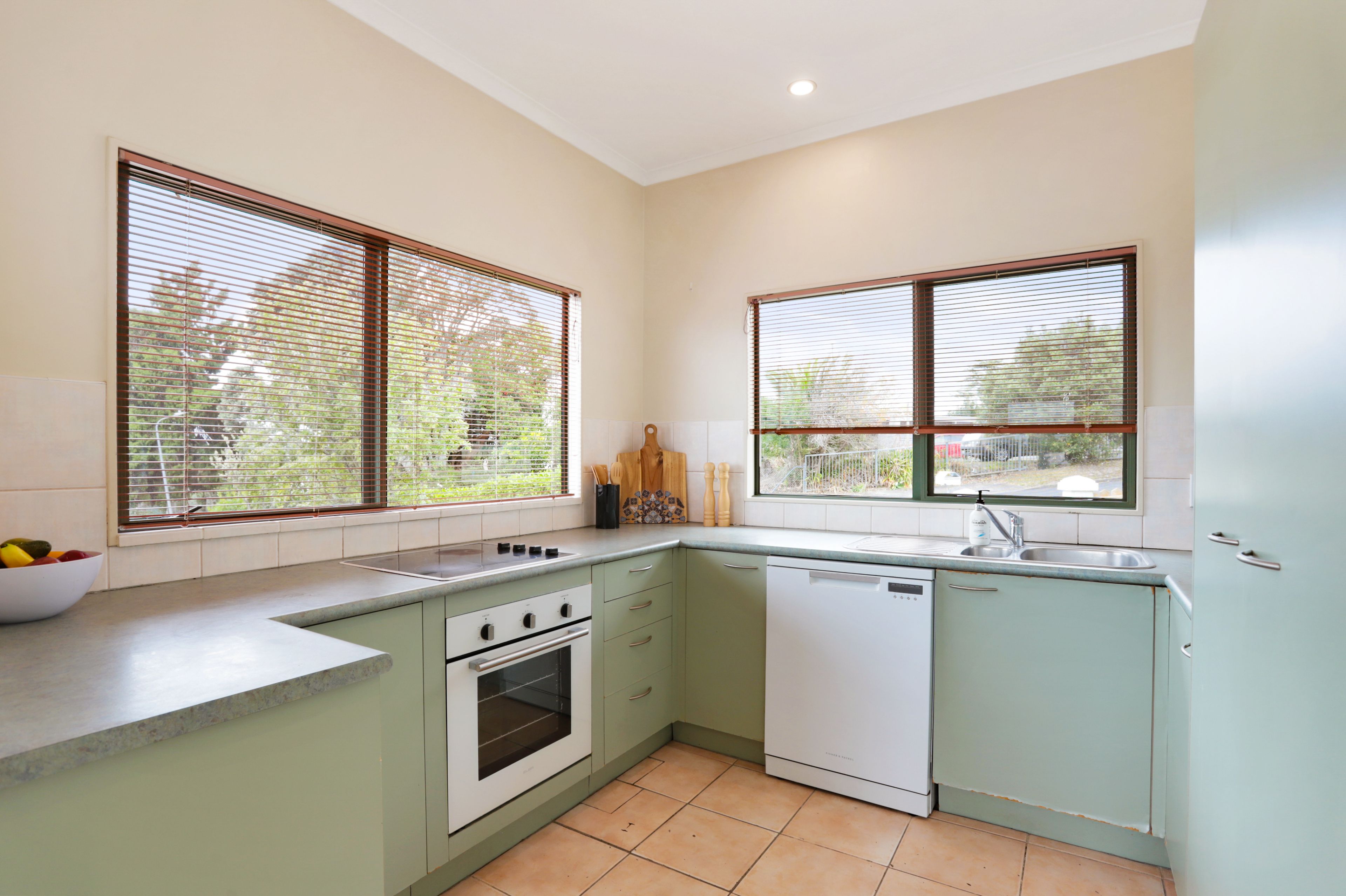6 Longview Rise, Massey, Waitakere City