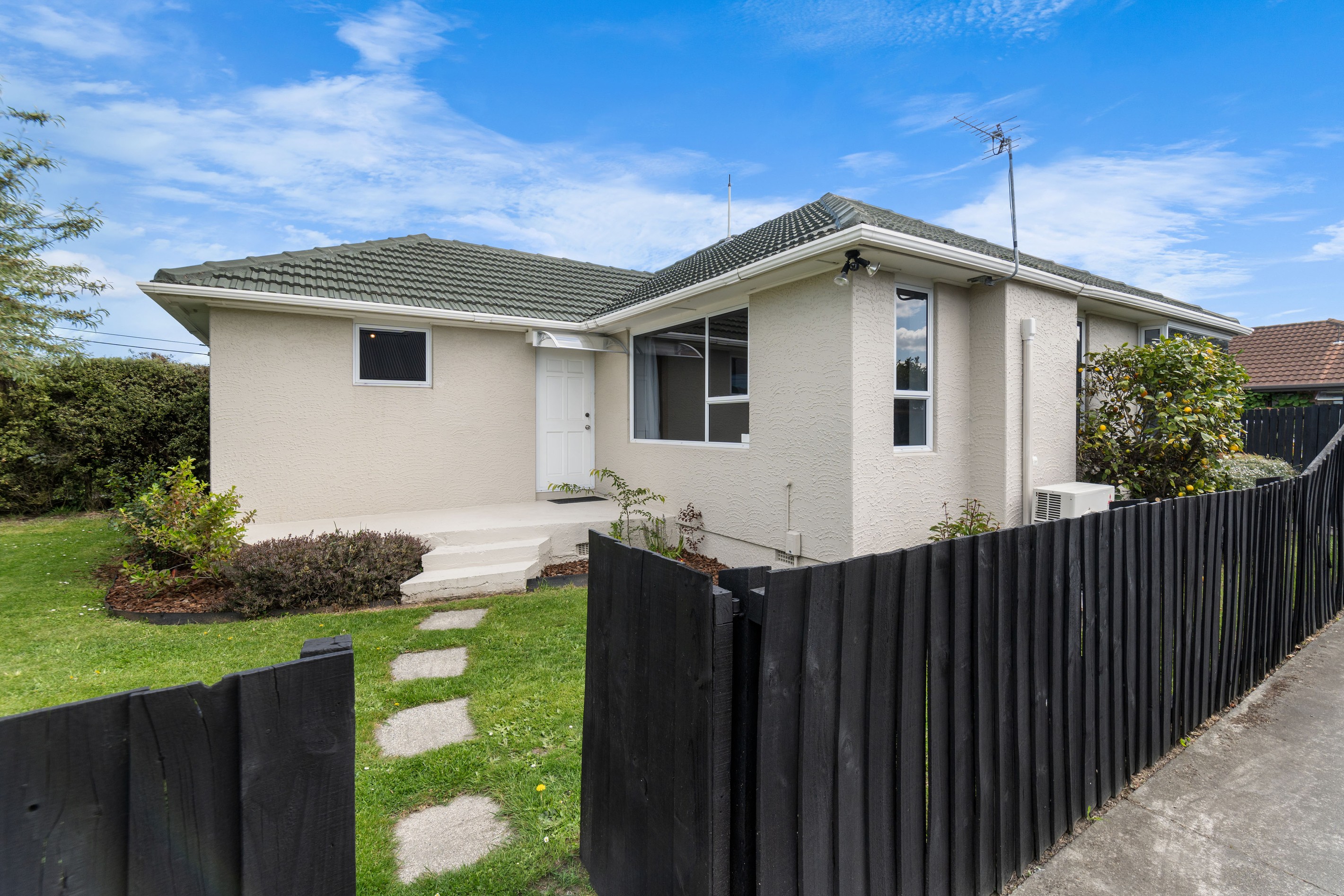1/156 Springs Road, Hornby, Christchurch City