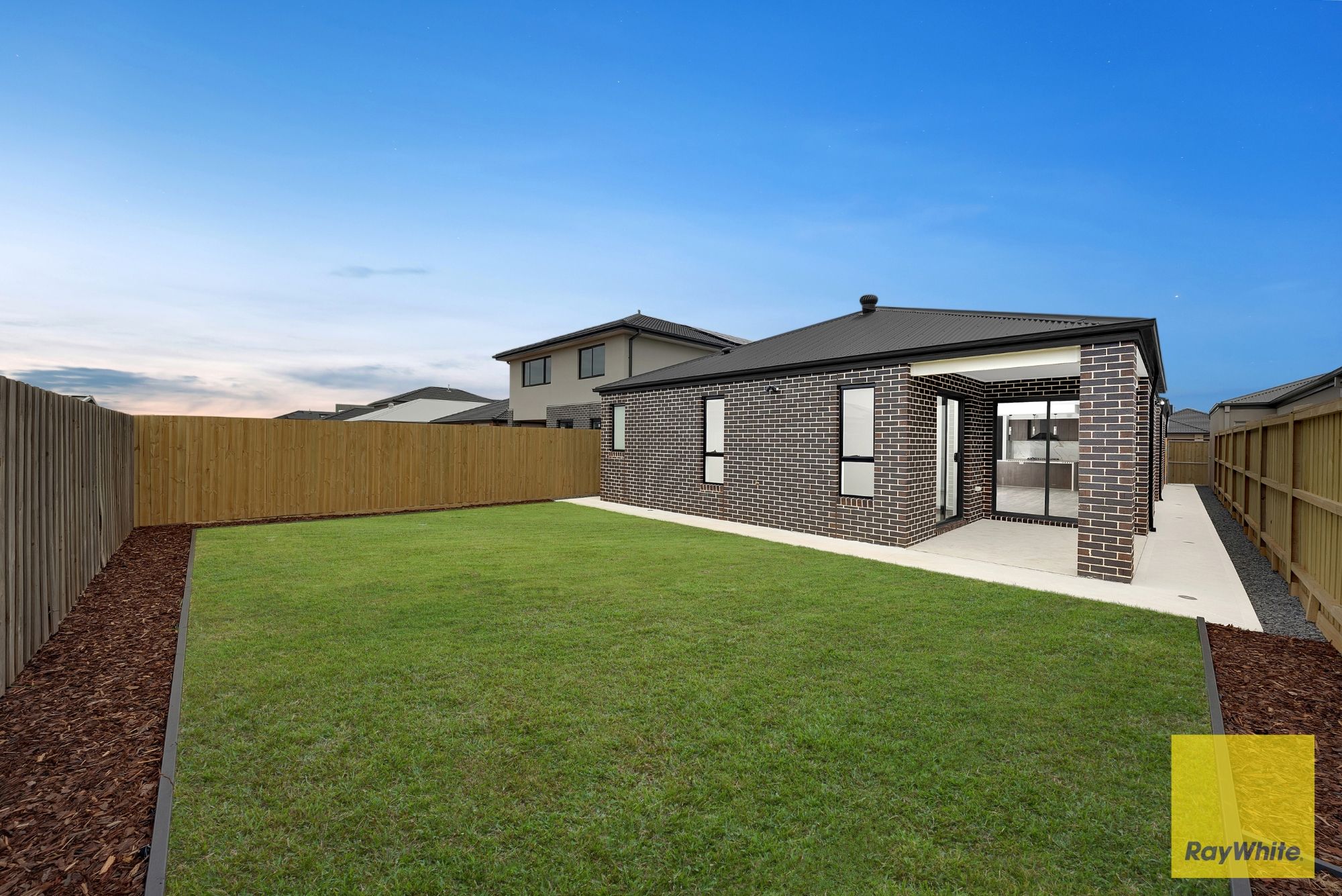 121 Albert Drive — photo 13 of 13