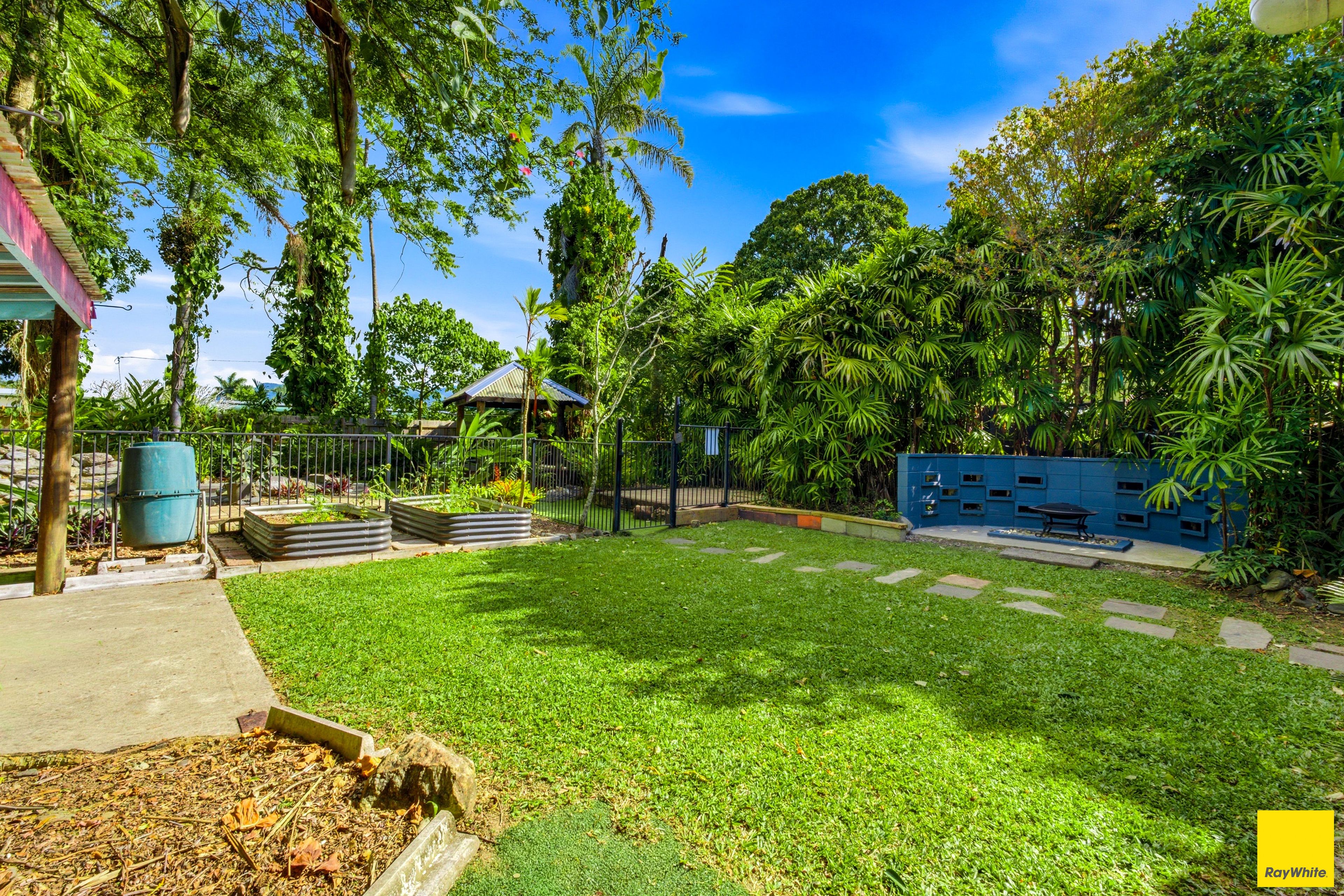 153 Greenslopes Street — photo 26 of 30