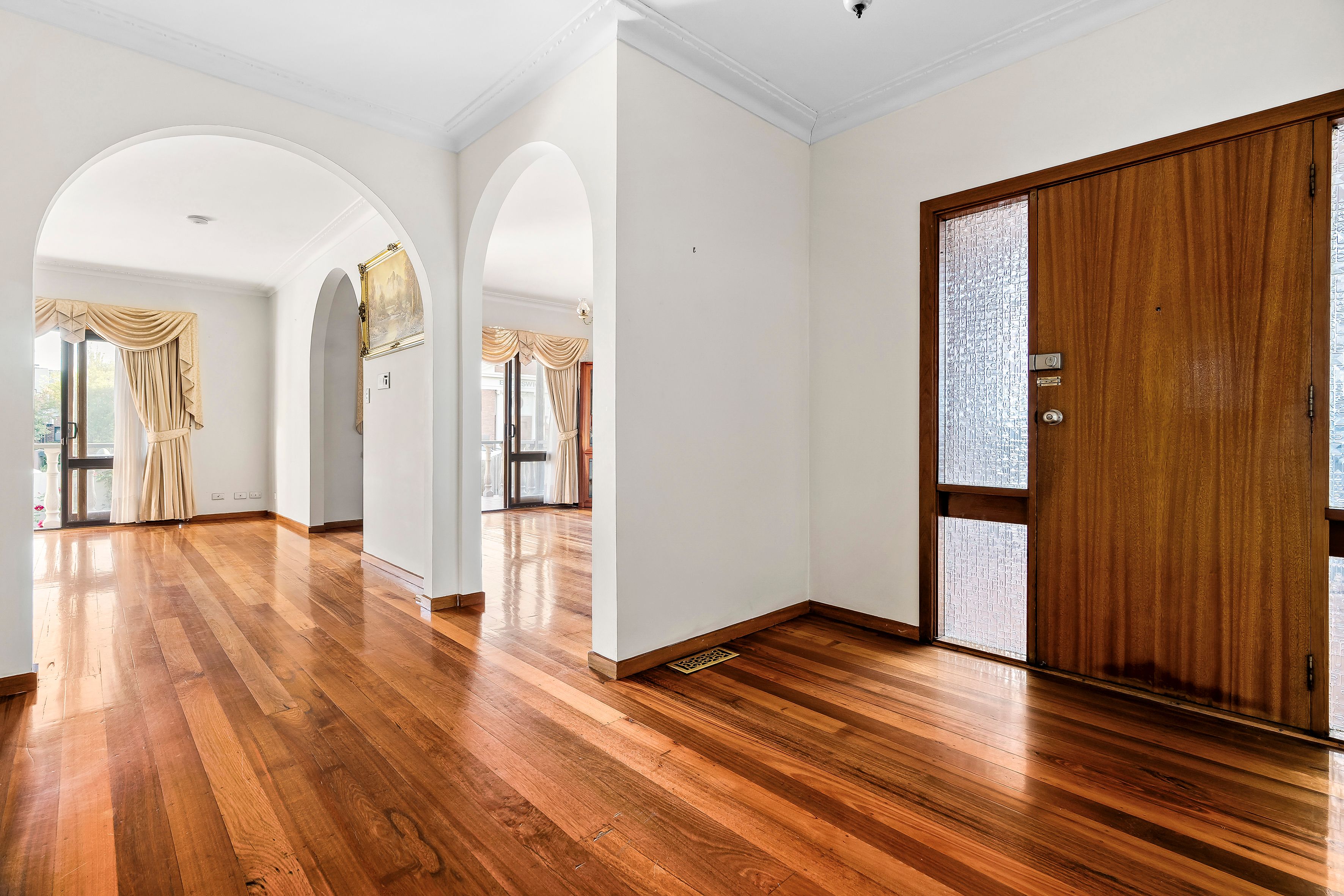 3 Davies Street — photo 5 of 16