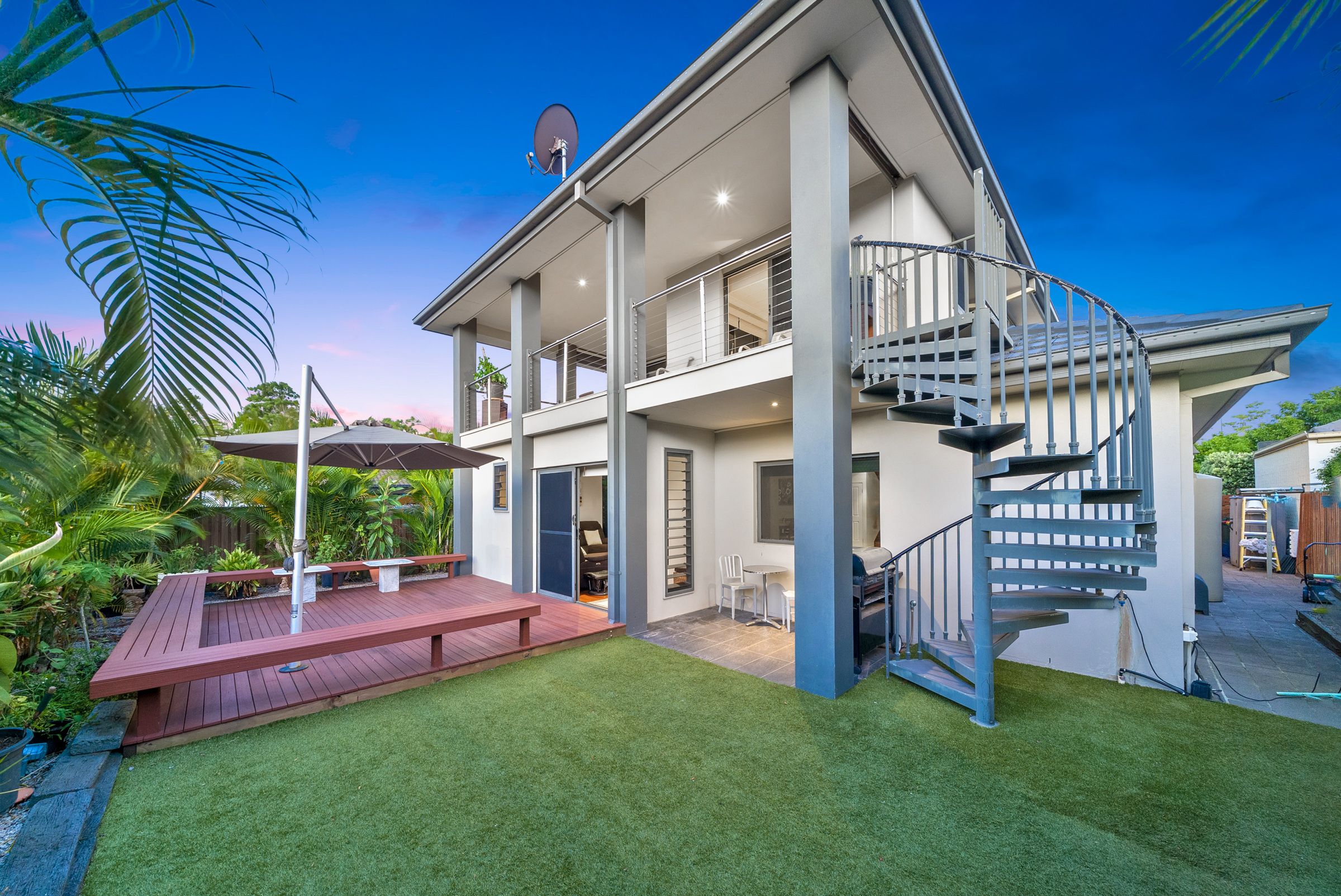 15 Thomson Close, North Lakes, QLD 4509 - Sold House - Ray White North ...