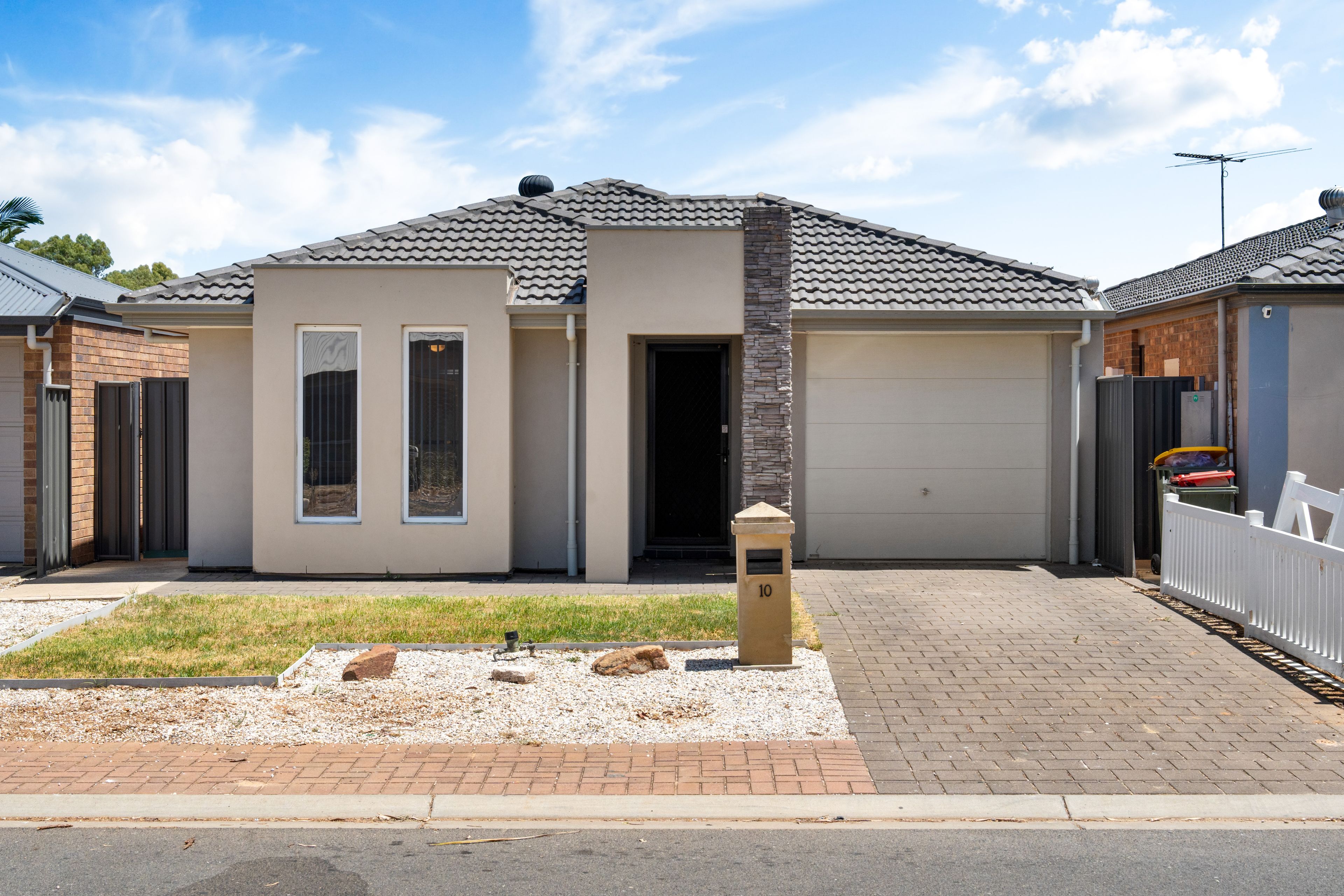 10 Oakwood Circuit, Munno Para West, SA 5115