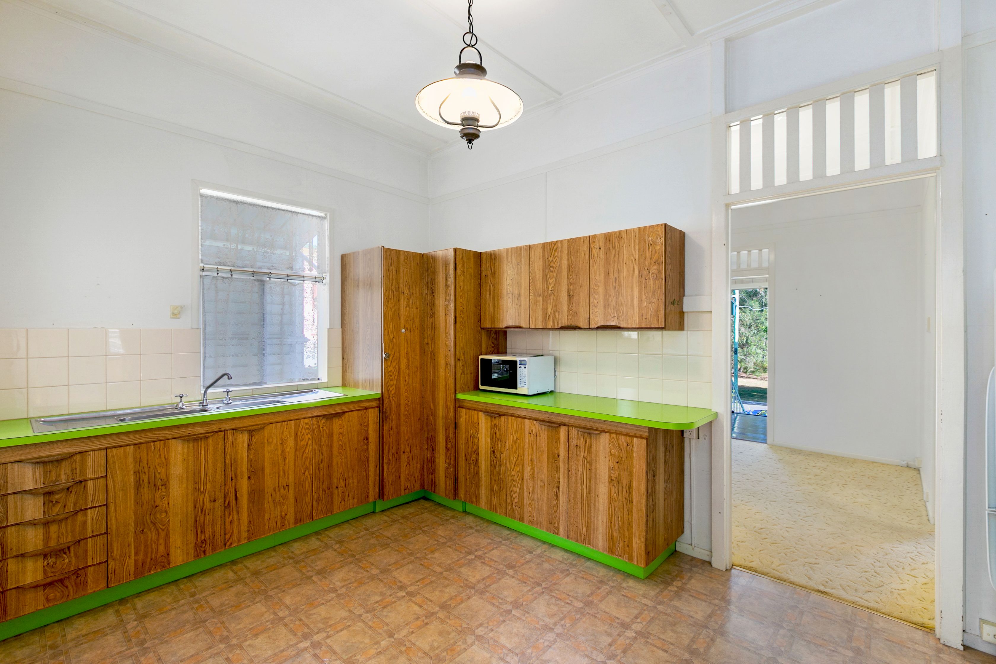 17 Black Street, Yeerongpilly, QLD 4105