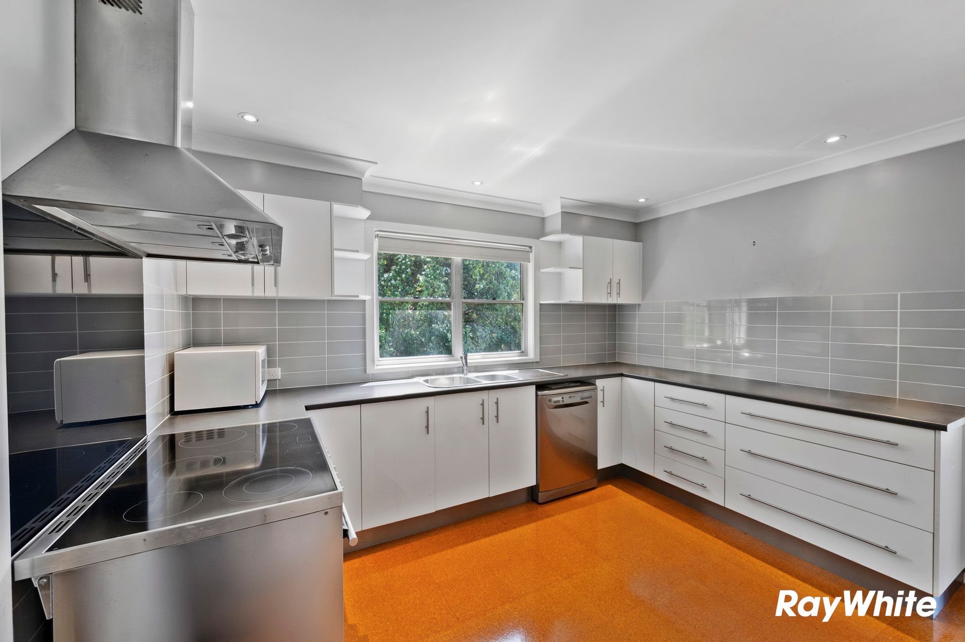 61 St Vincent Street — photo 5 of 20