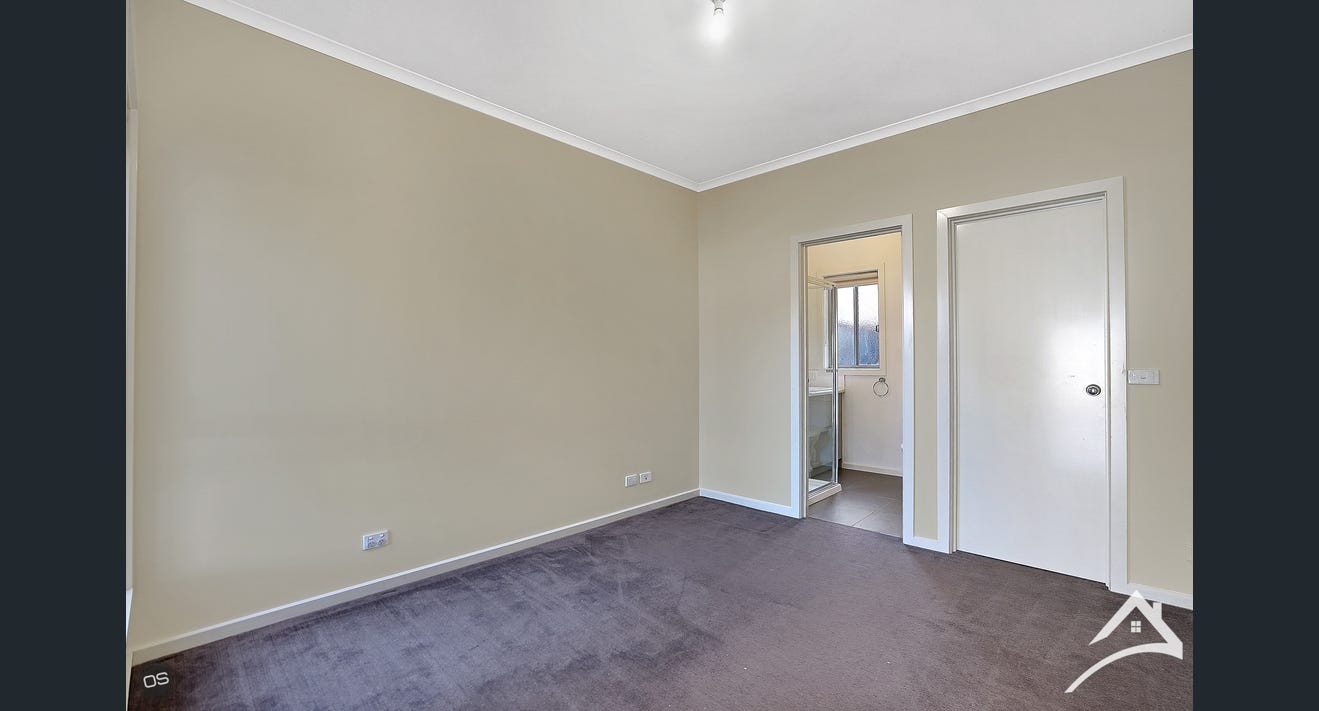 2/28 Orlando Drive, Truganina, VIC 3029