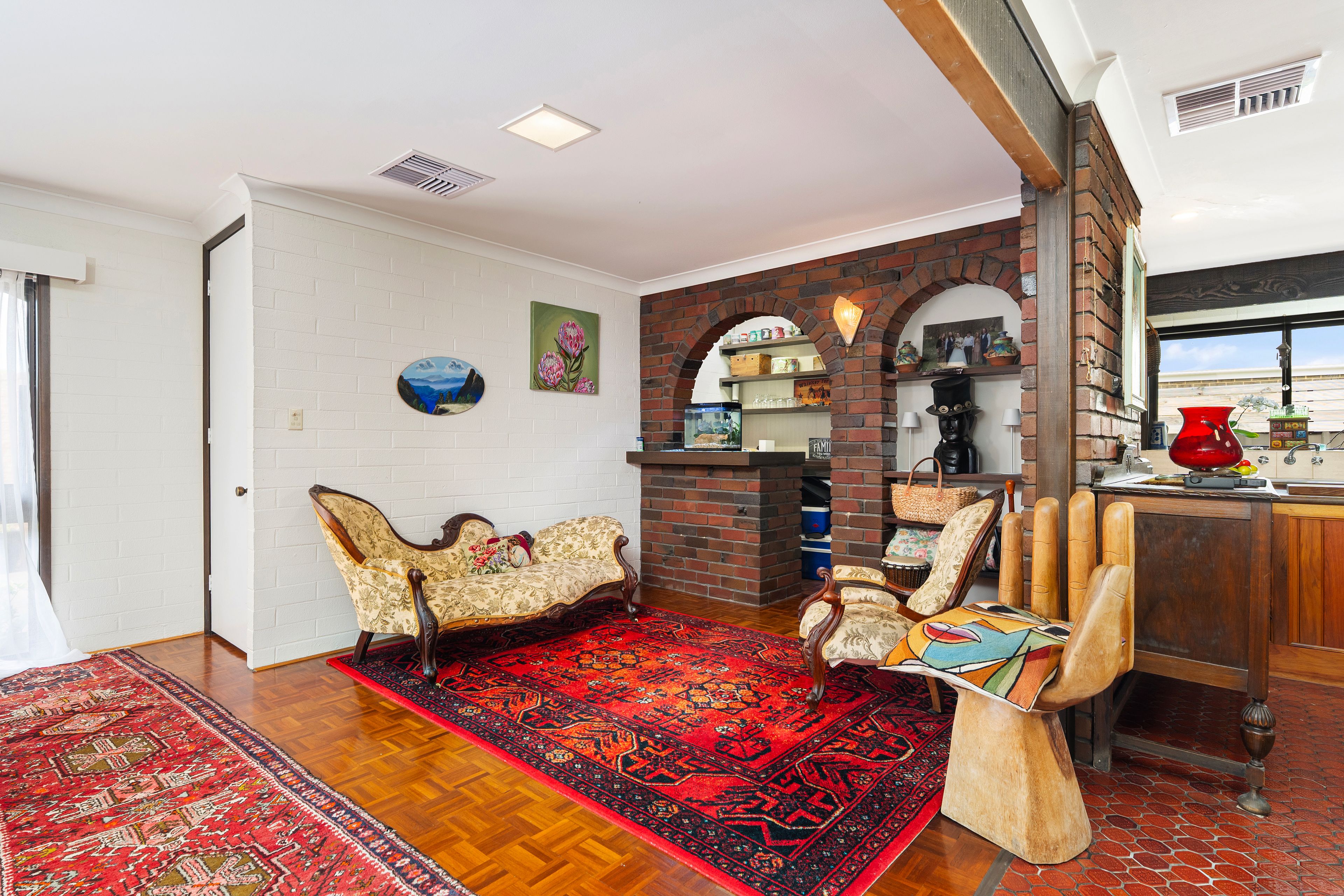 385 Colley Street — photo 6 of 21