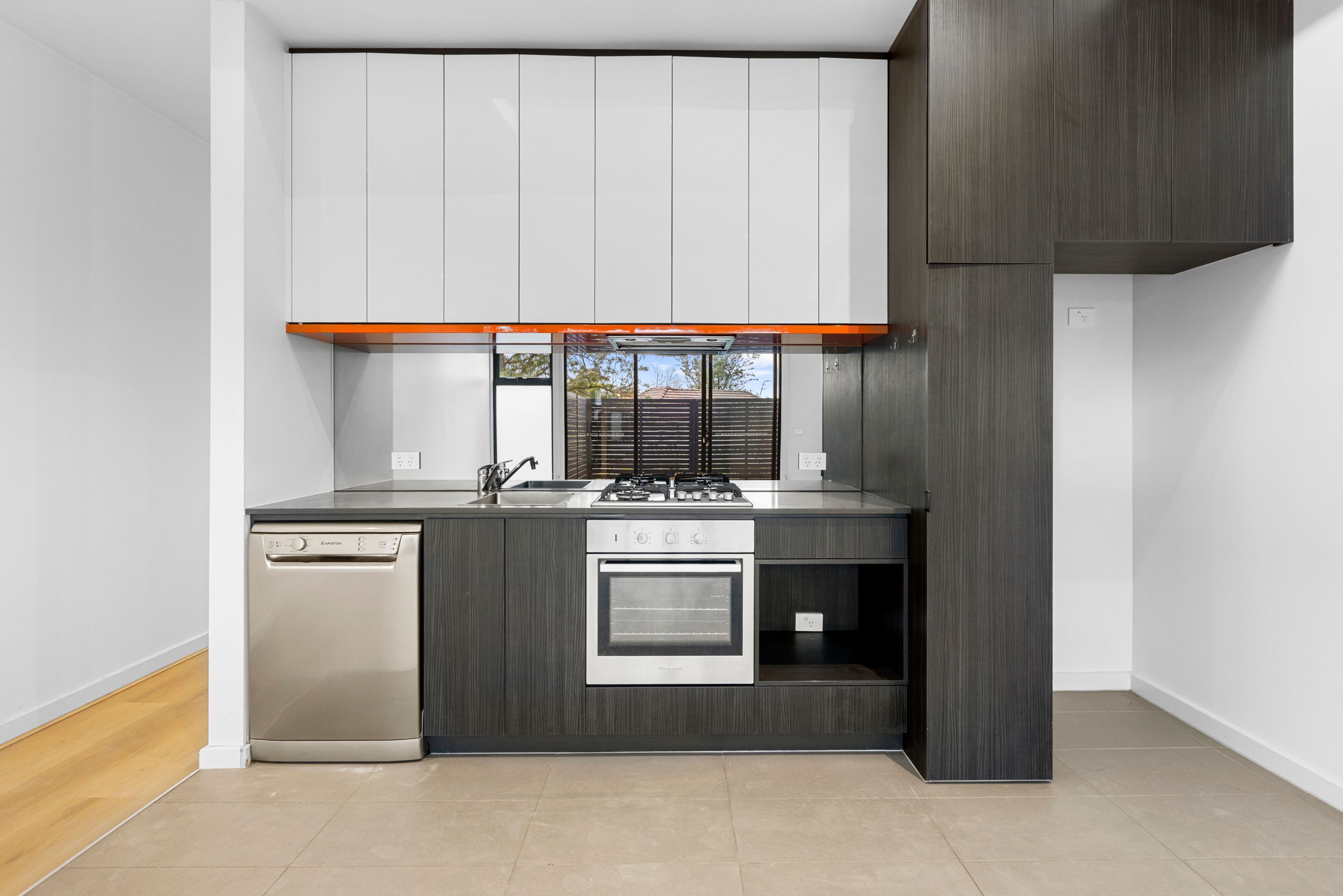2/1037 Dandenong Road, Malvern East, VIC 3145