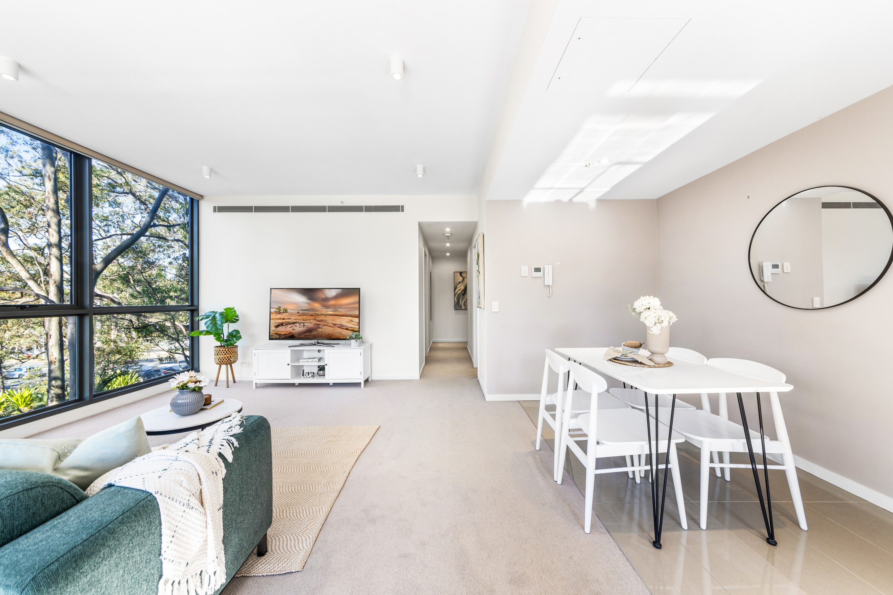 211/2 Saunders Close, Macquarie Park, NSW 2113