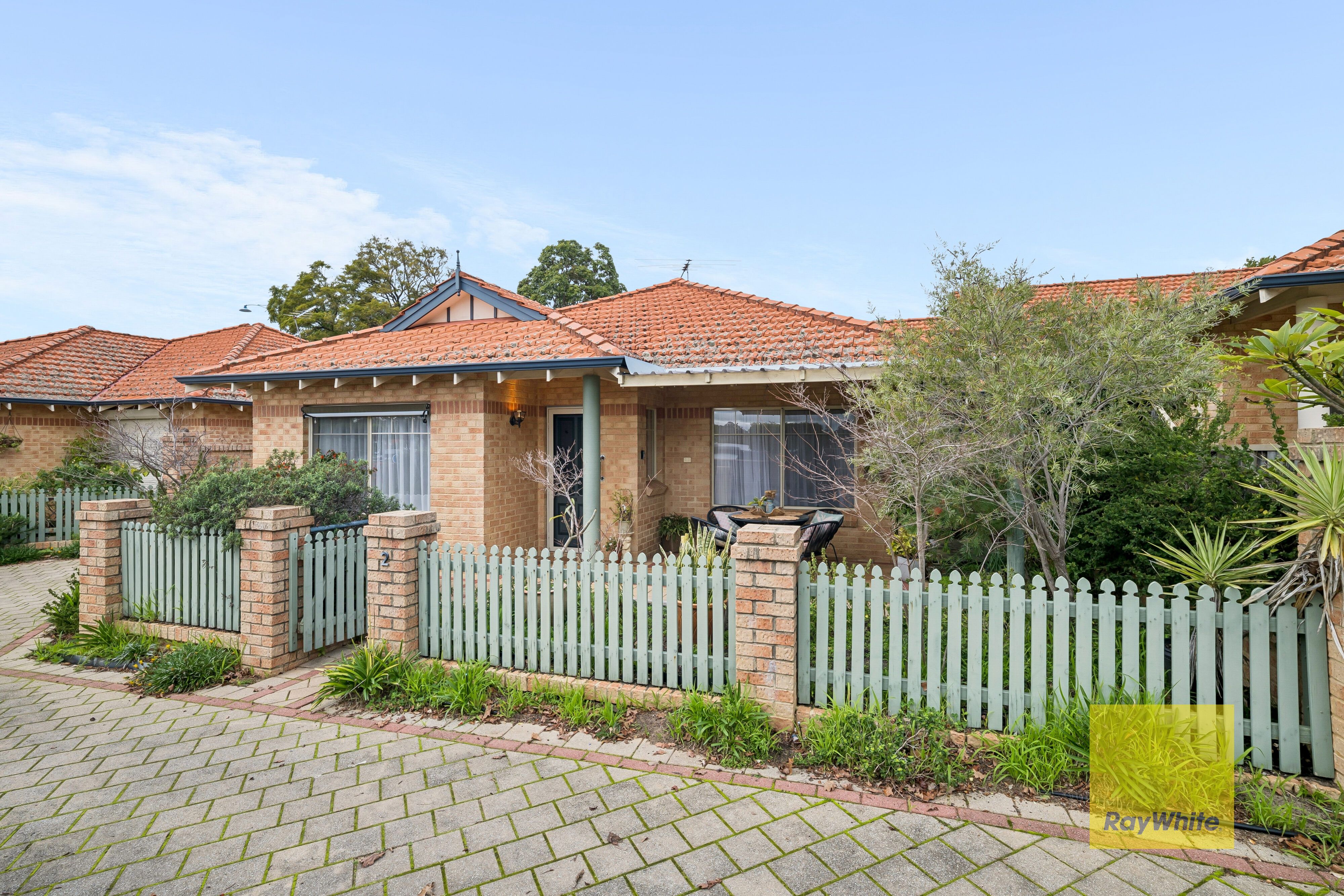 2/18 Canning Road, Kalamunda, WA 6076