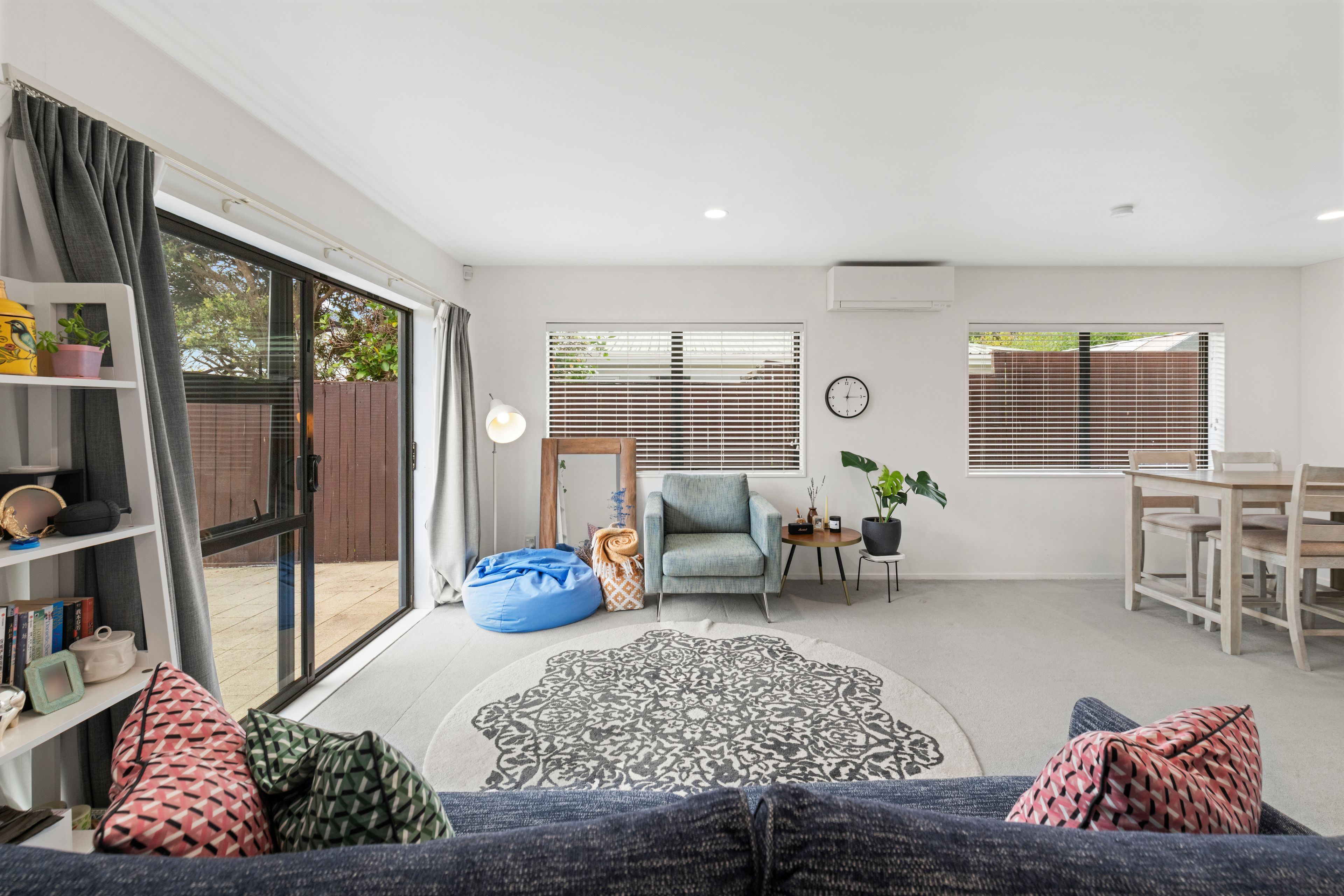 2/7 Mona Avenue, Mangere Bridge, Manukau City